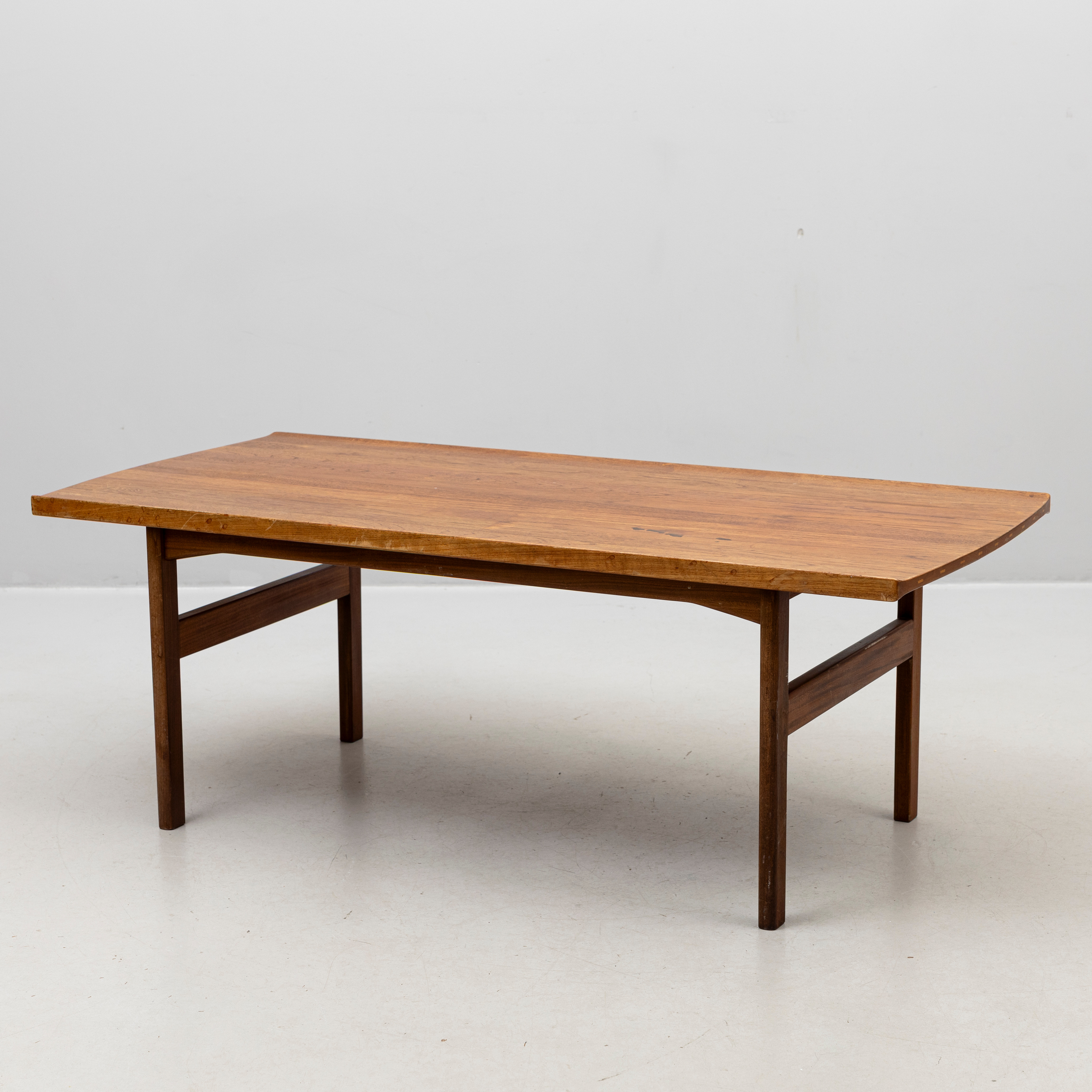 TOVE & EDVARD KINDT-LARSEN. Soffbord, teak, Seffle möbelfabrik 1900-talets mitt.