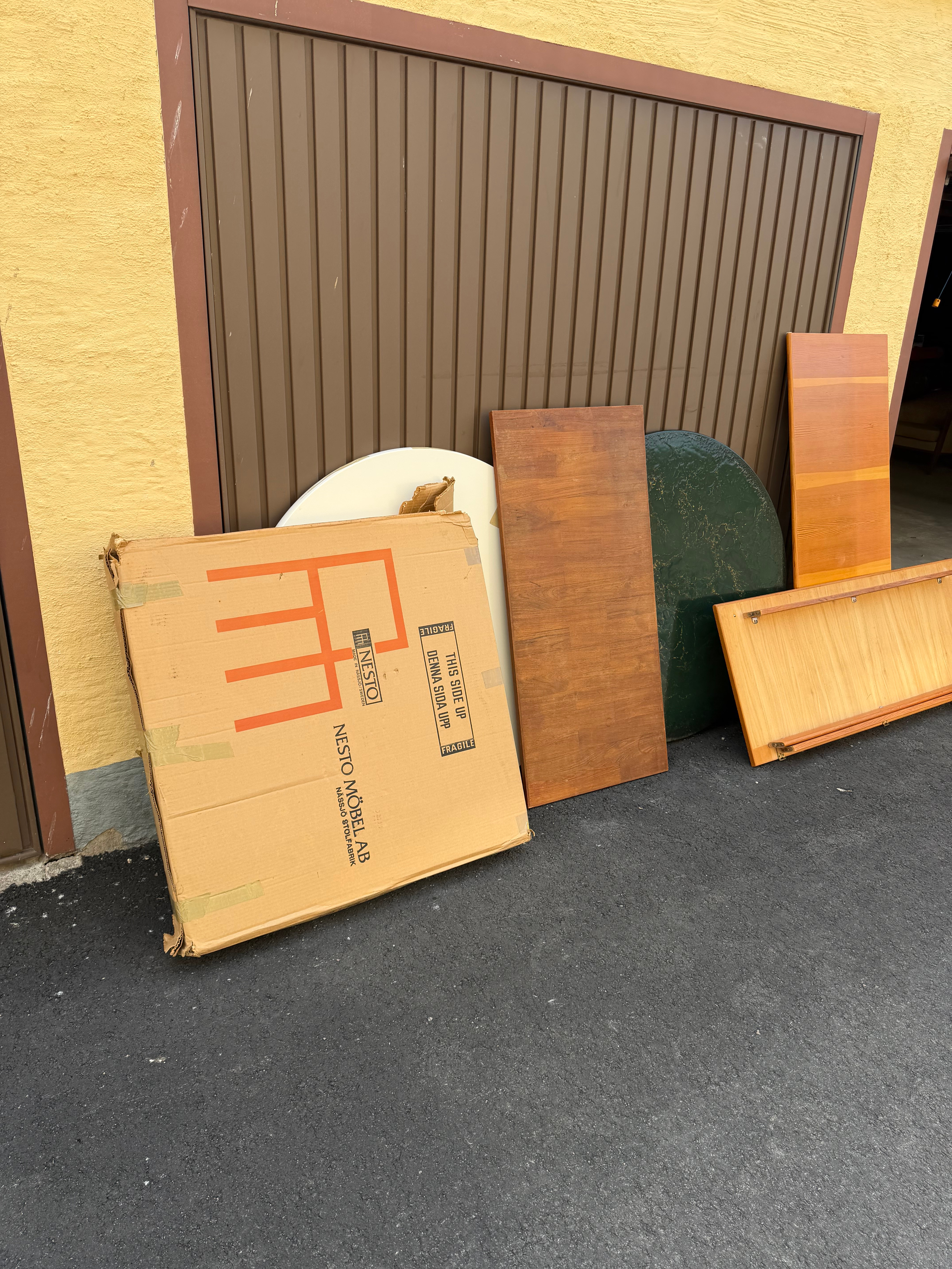 PARTI MÖBELDELAR.