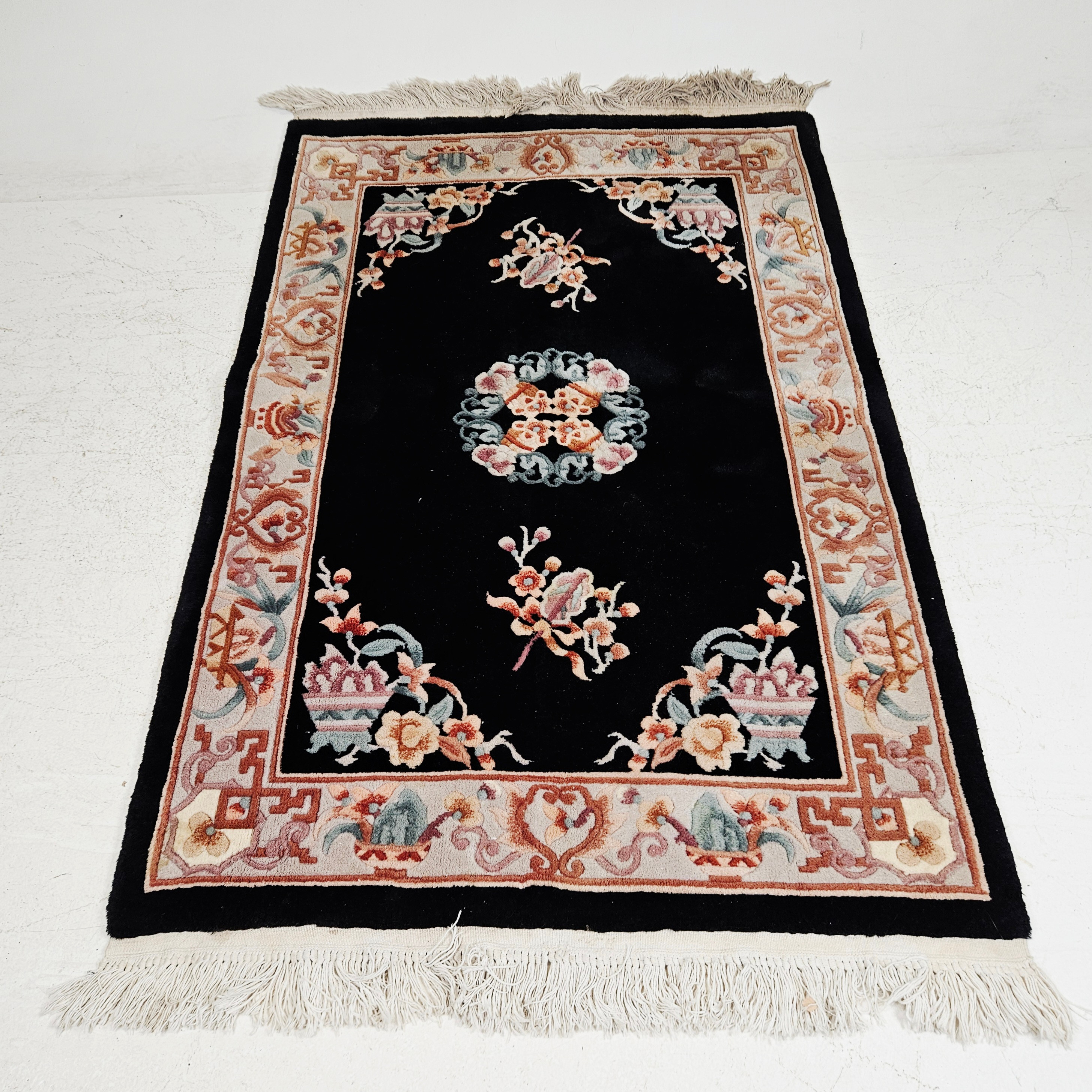 MATTA, Kina, ca. 188x120 cm.