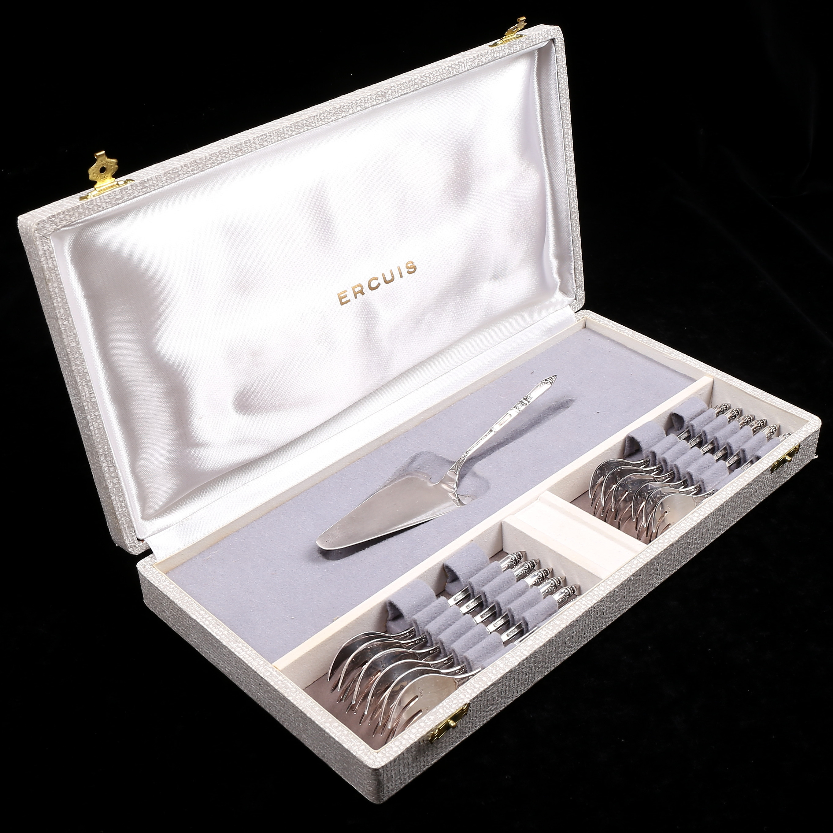 BESTICK-SET I ETUI, nysilver, Ercuis, Frankrike, 1900-talets andra hälft.