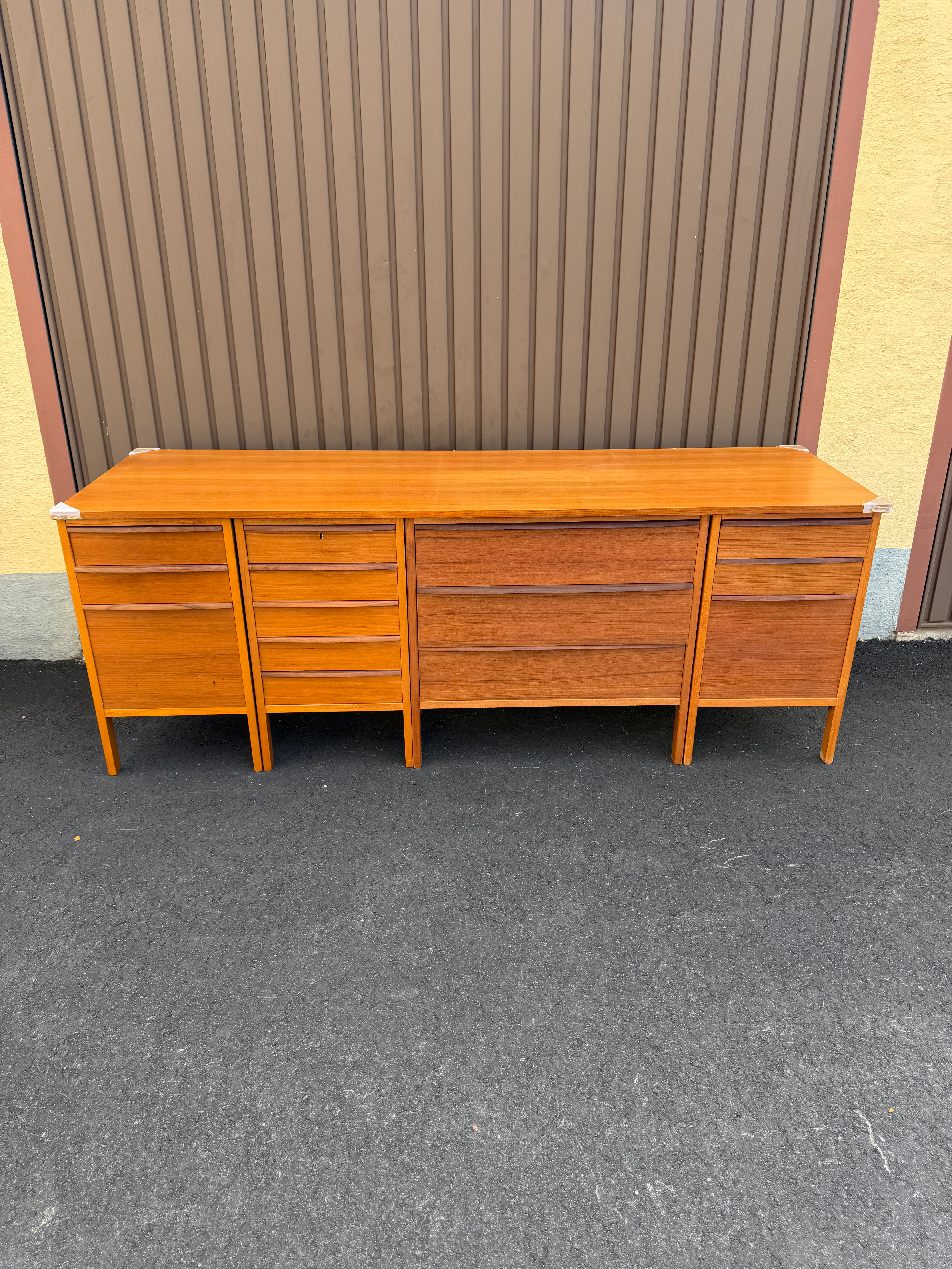 SIDEBOARD/SKRIVBORD, teak, 1960-tal.