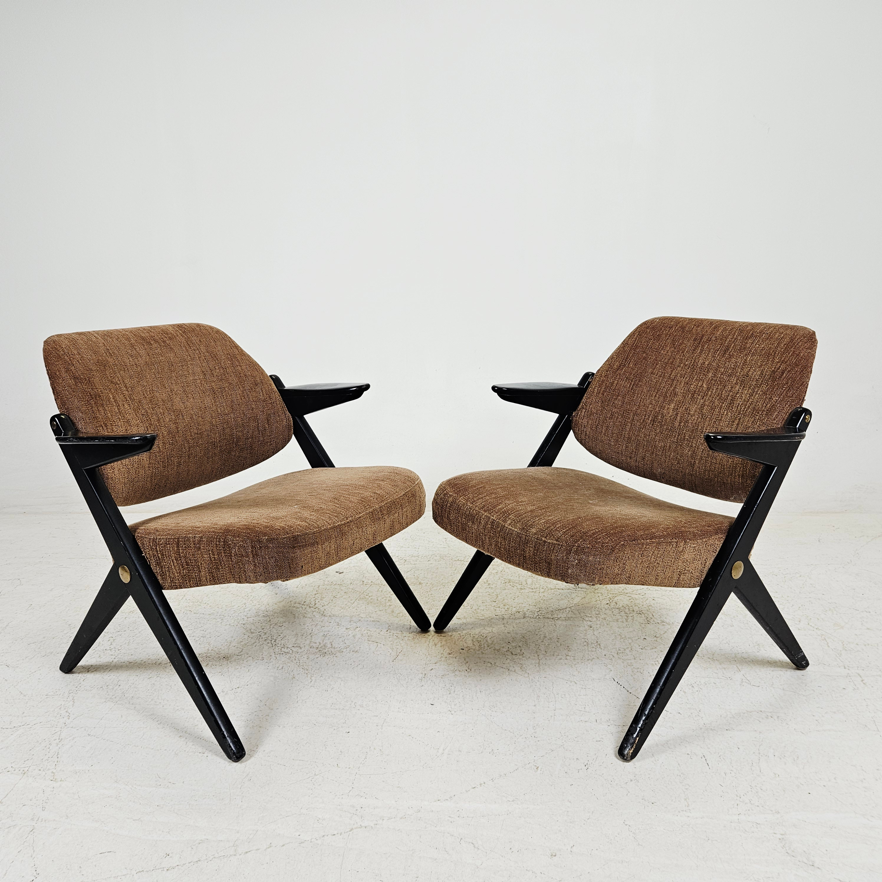 BENGT  RUDA. Fåtöljer, ett par, ur Triva serien, AB Nordiska Kompaniet/Petterson & Nilson, Stockholm, 1950-tal.