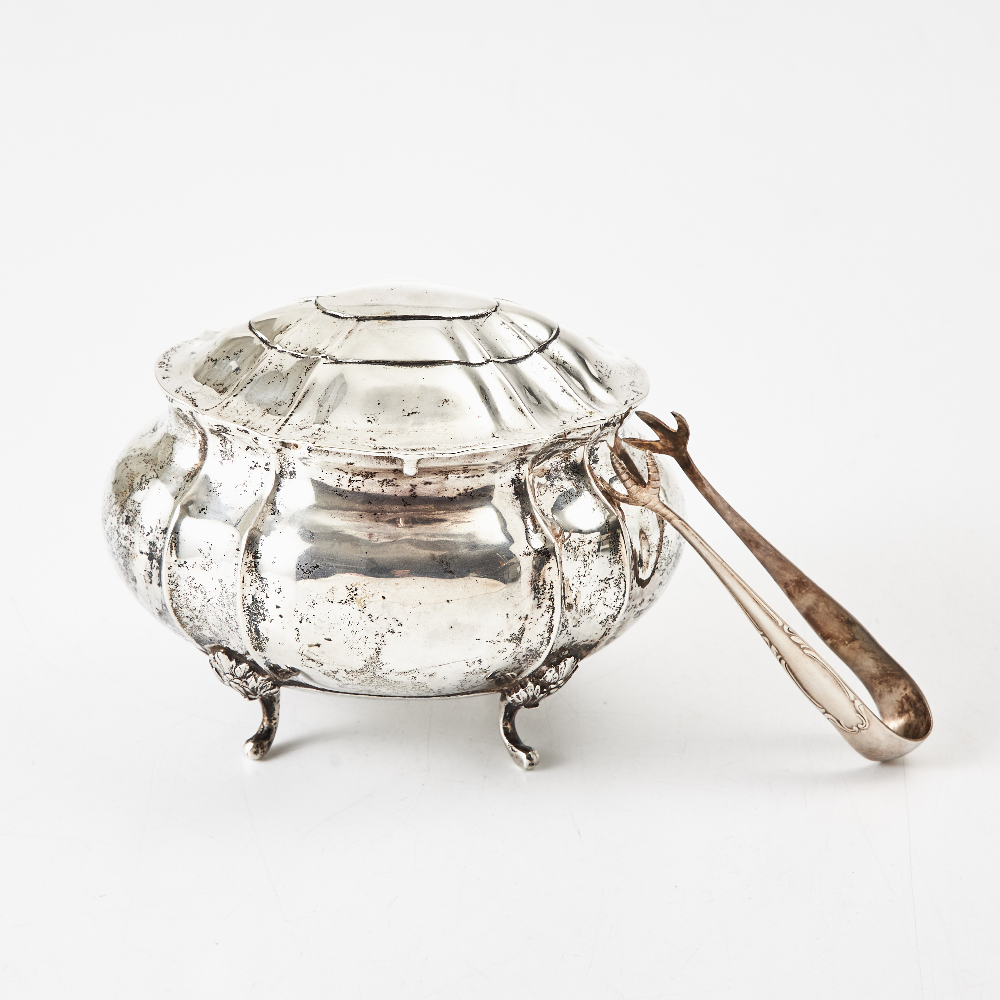 SOCKERSKRIN, silver, 1929, rokokostil, svenska importstämplar, konturerad form, på svängda fötter, invändigt förgylld.