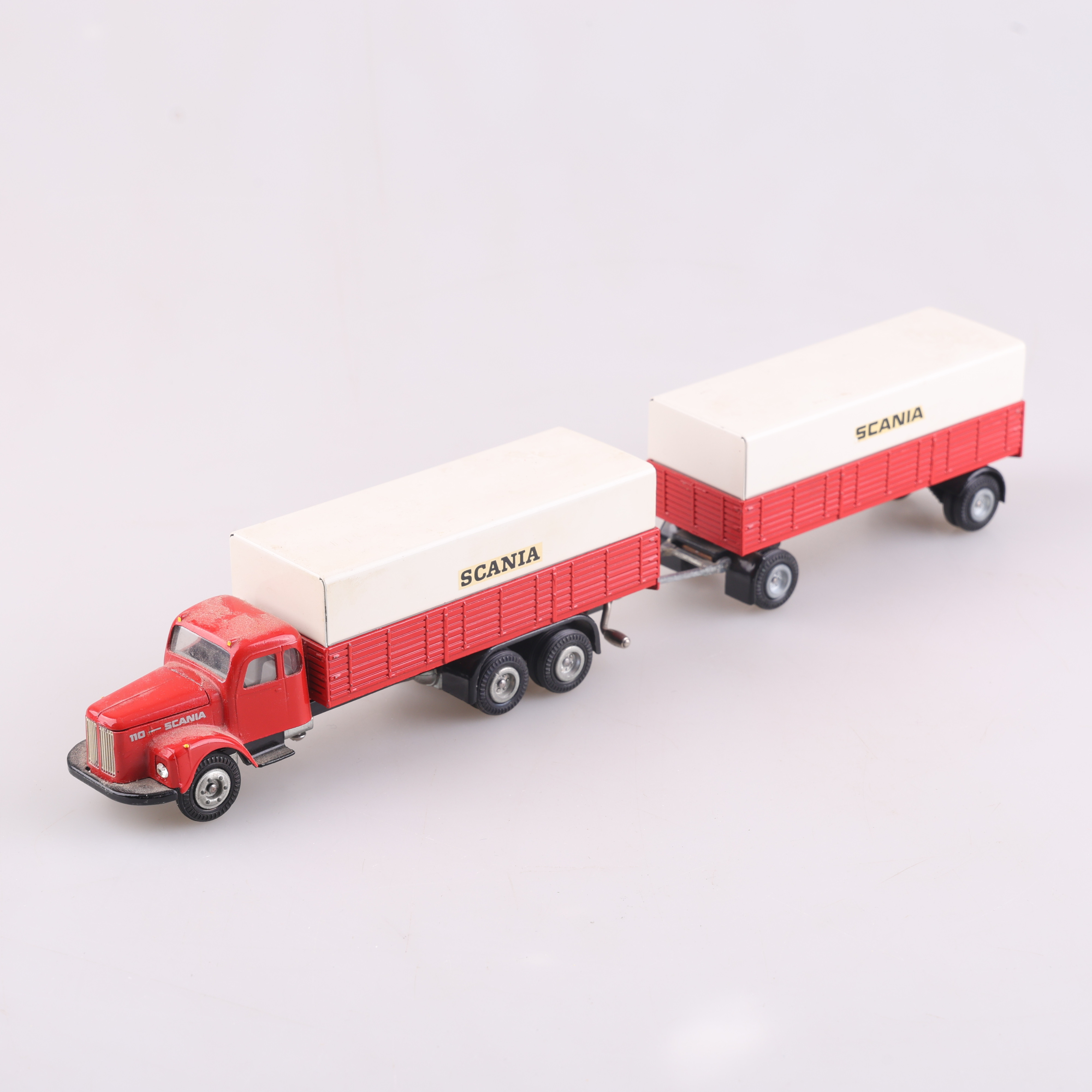 MODELLBIL TEKNO SCANIA-VABIS 451 med trailer 452.