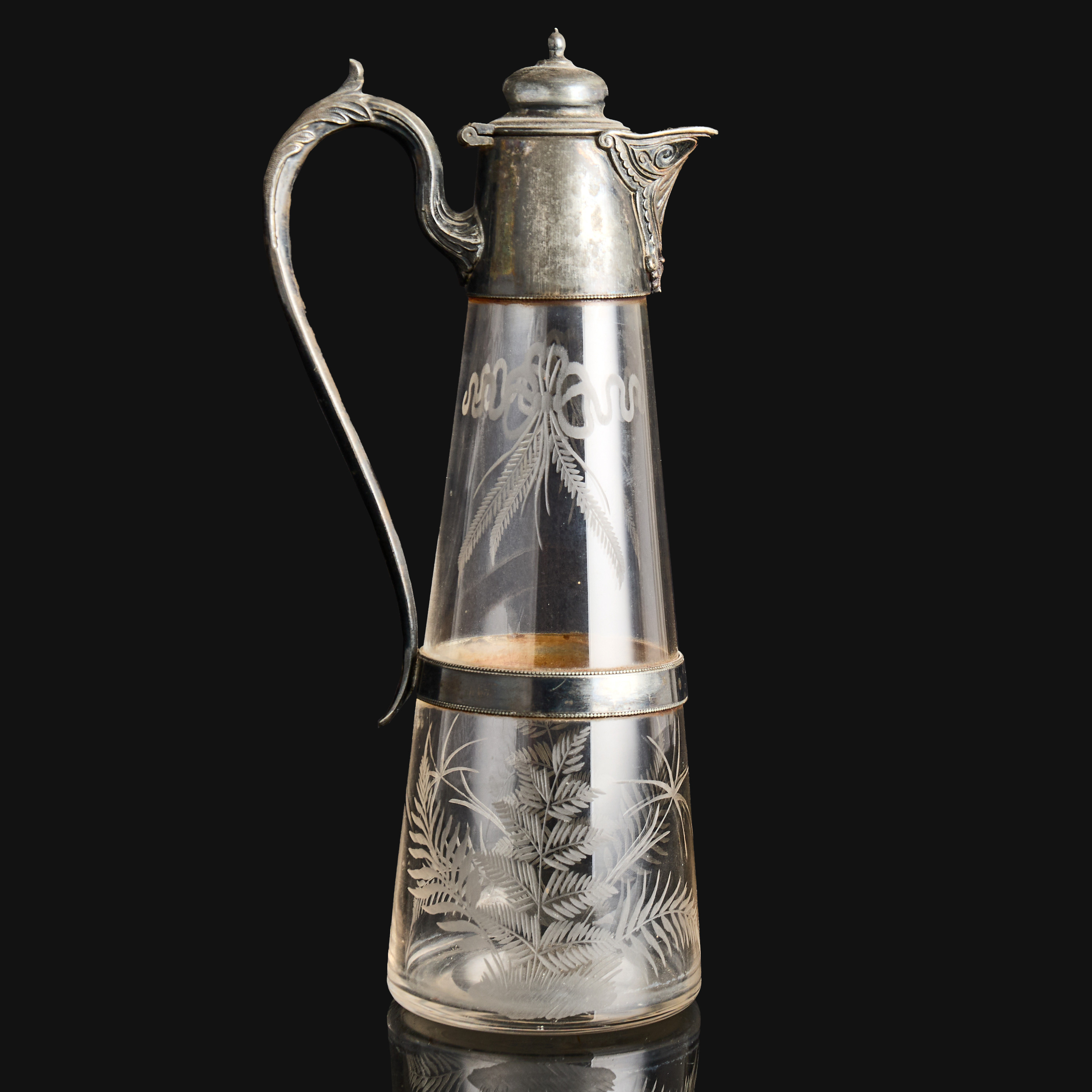 VINKANNA, sekelskiftet 1900, graverad dekor.