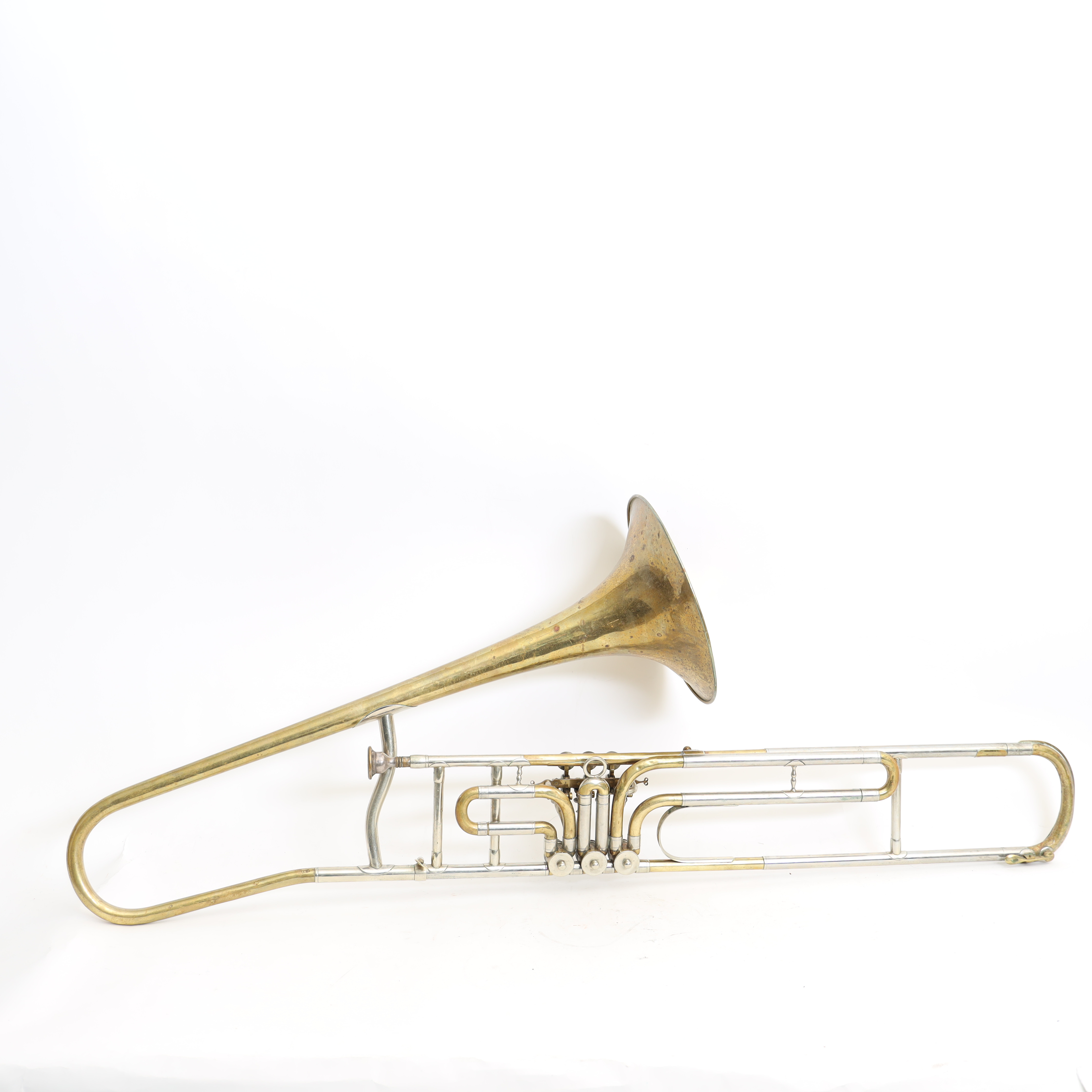 VENTILBASUN, V f cerveny, 1900-talets första hälft, Tjeckoslovakien.