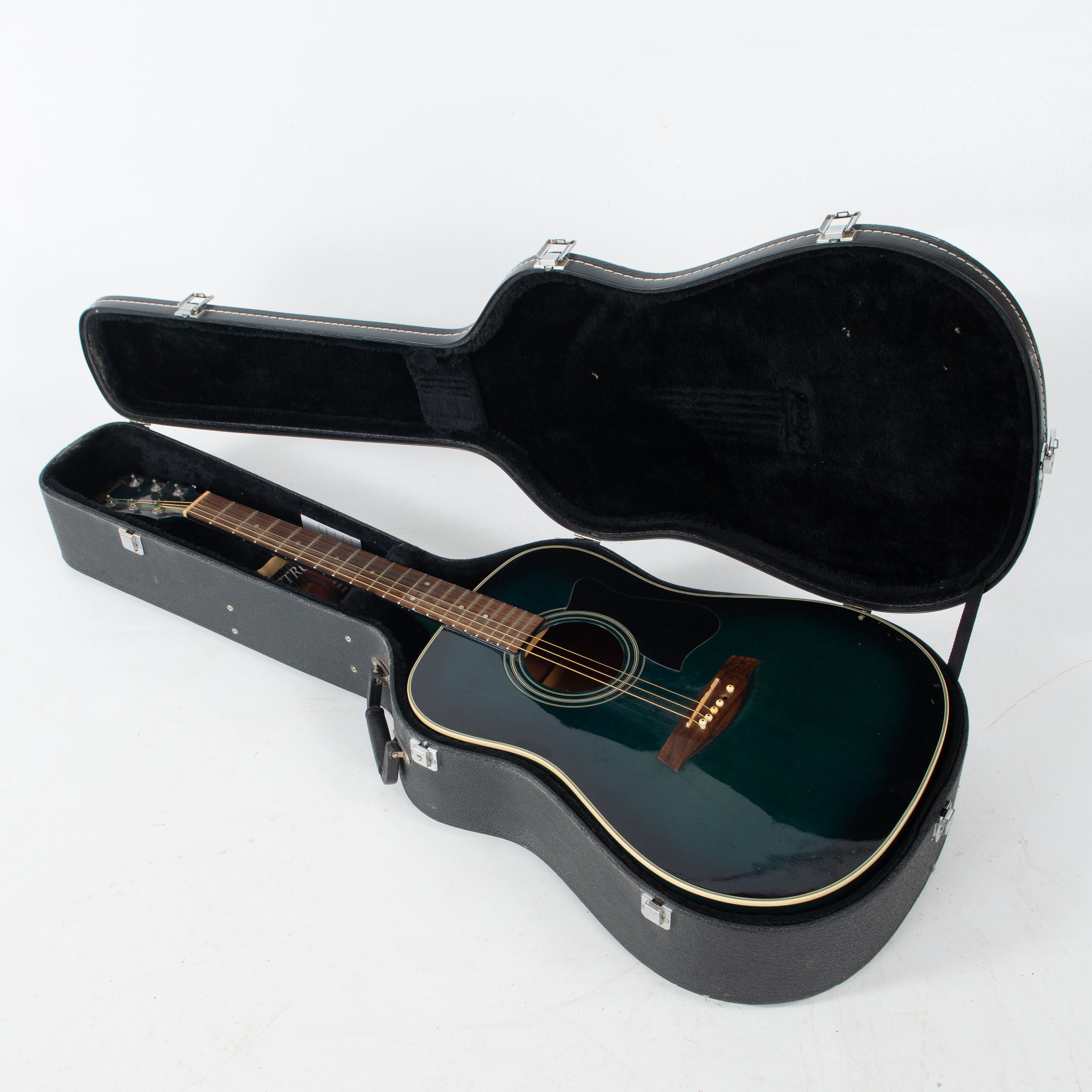 IBANEZ "V100MS" AKUSTISK GITARR.