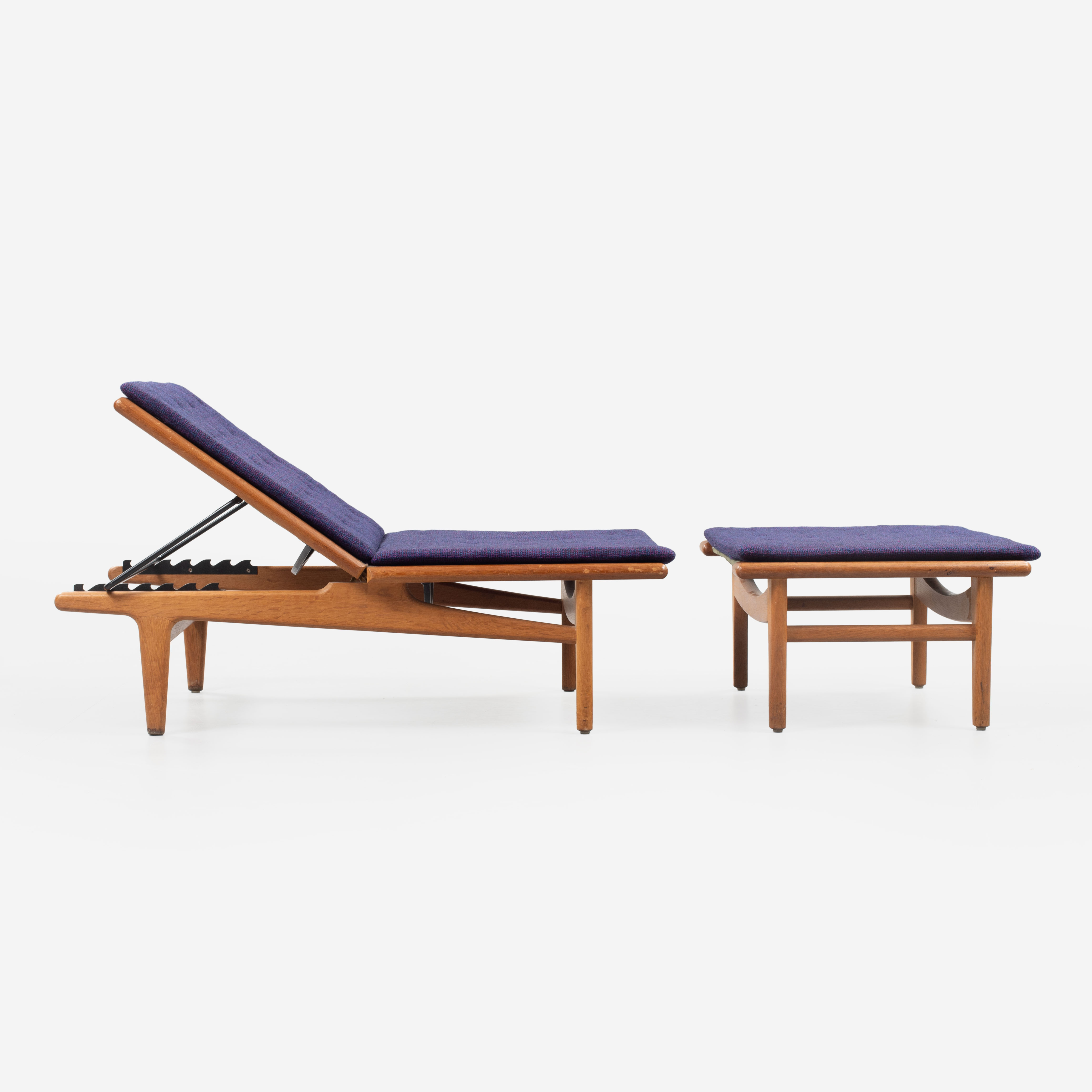 HANS J WEGNER. Dagbädd / fåtölj med fotpall, "GE-01", Getama, Danmark.