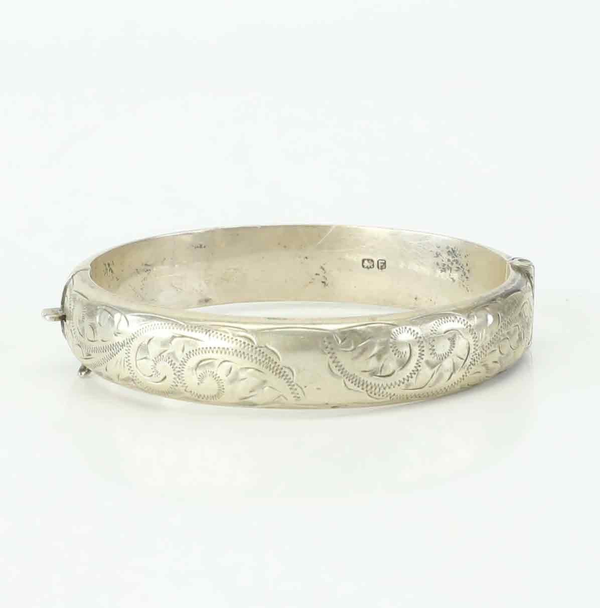 ARMRING, sterlingsilver, Smith & Ewen, Chester, England, 1956.