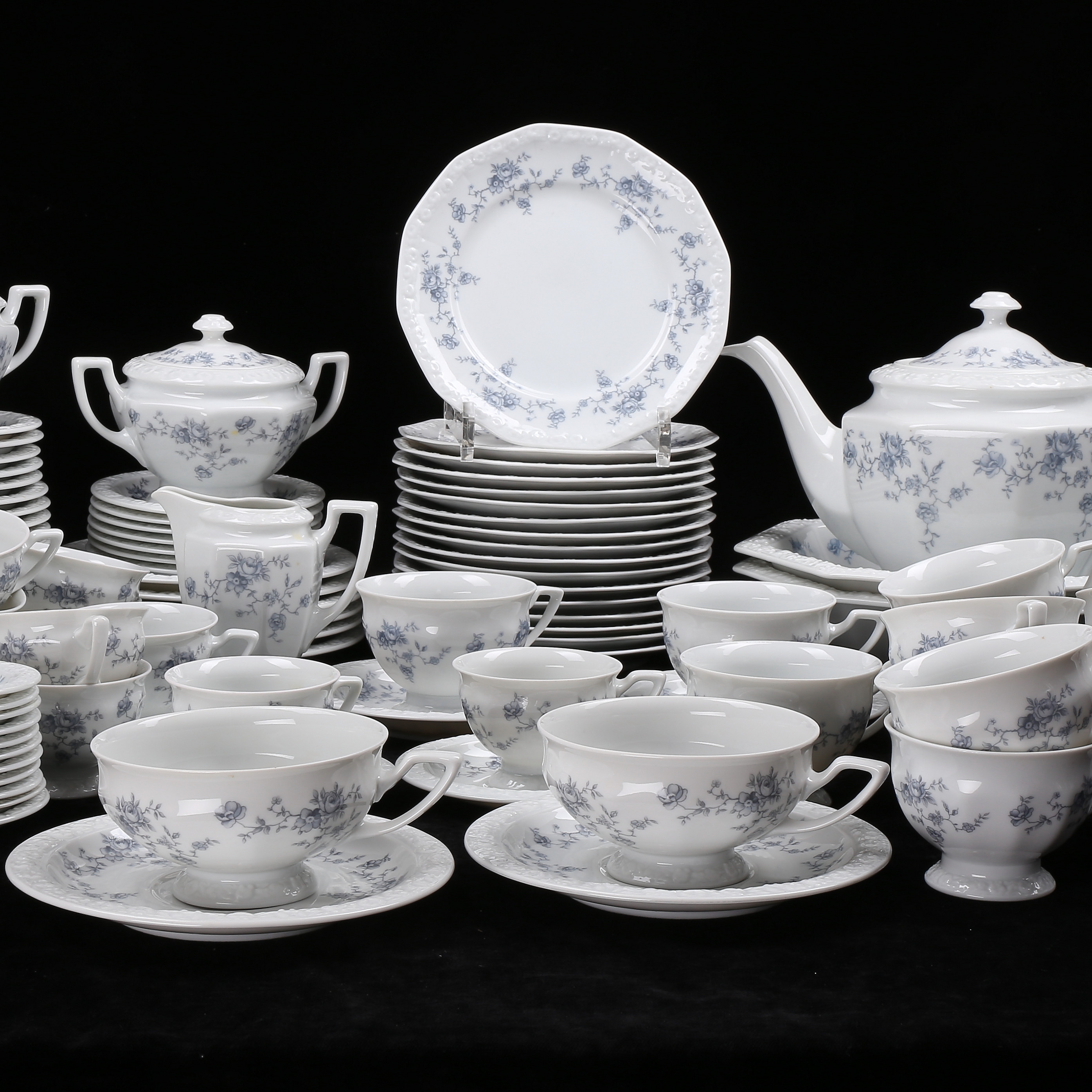 SERVIS, 109 delar, porslin, "Classic Rose", Rosenthal, Tyskland.