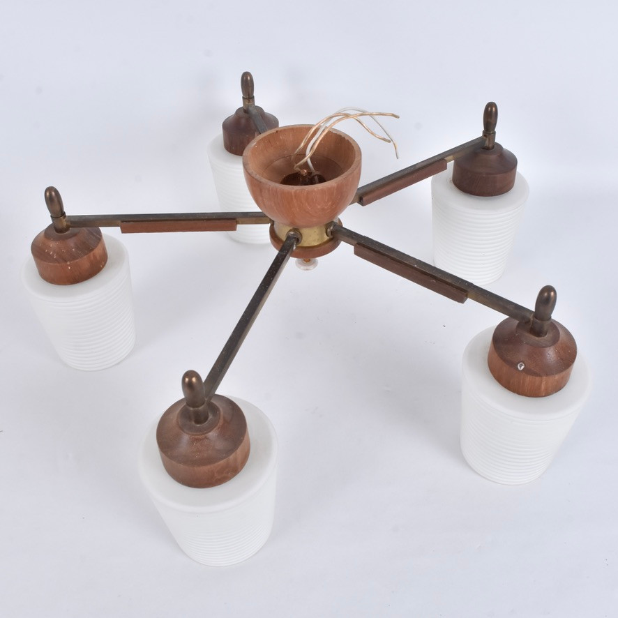 TAKLAMPA, teak/mässing och glas, kupor i opalglas, 1960-tal.