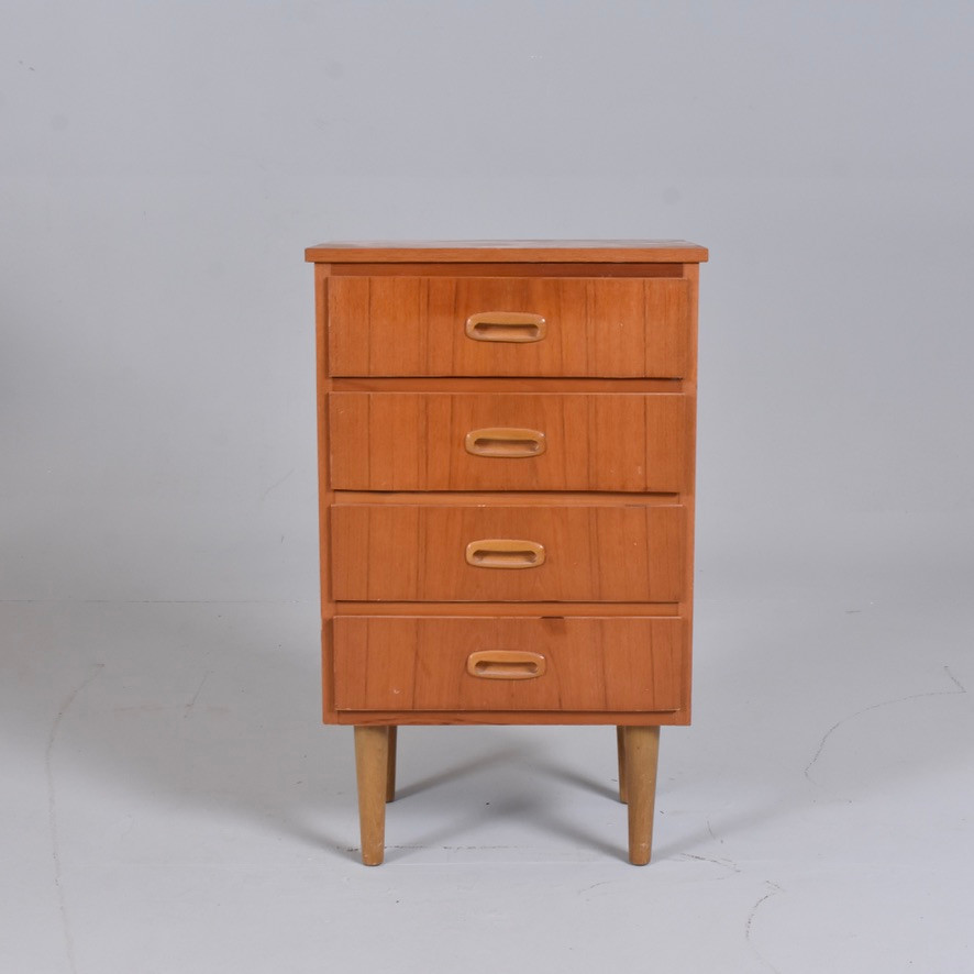BYRÅ, 4-lådig, teak, 1950/60-tal.