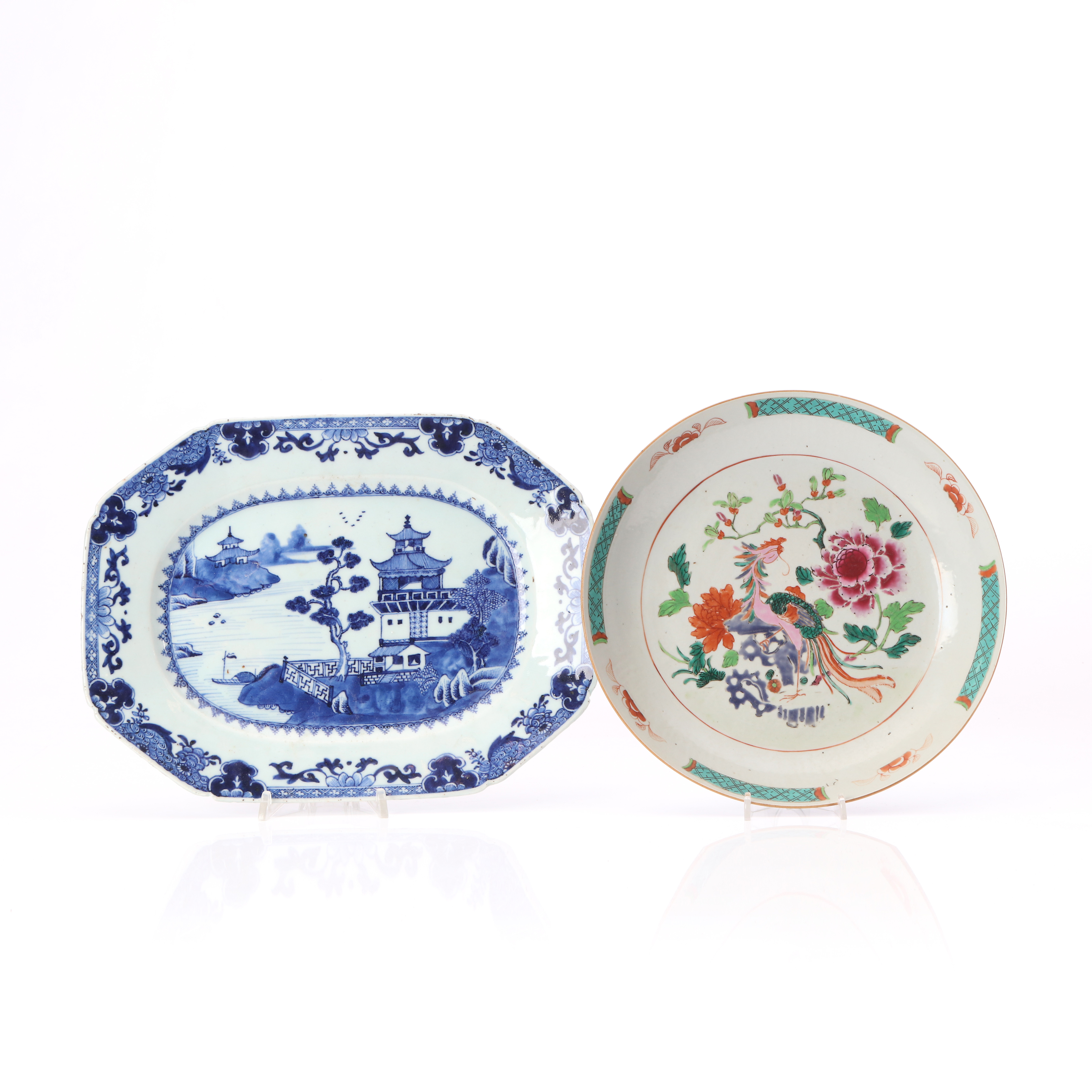 SKÅLFAT OCH STEKFAT. Porslin. Kina, 17/1800-tal.