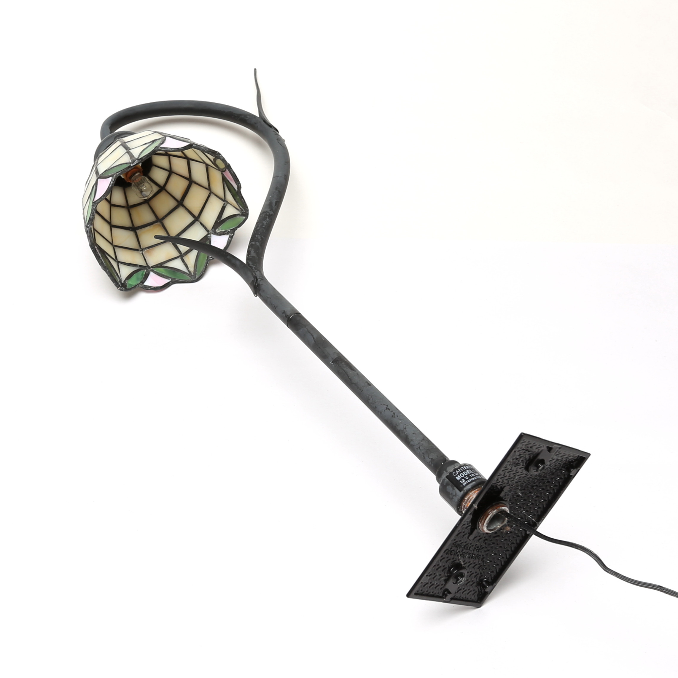 BORDSLAMPA, metall/glas, Tiffanystil, modern.