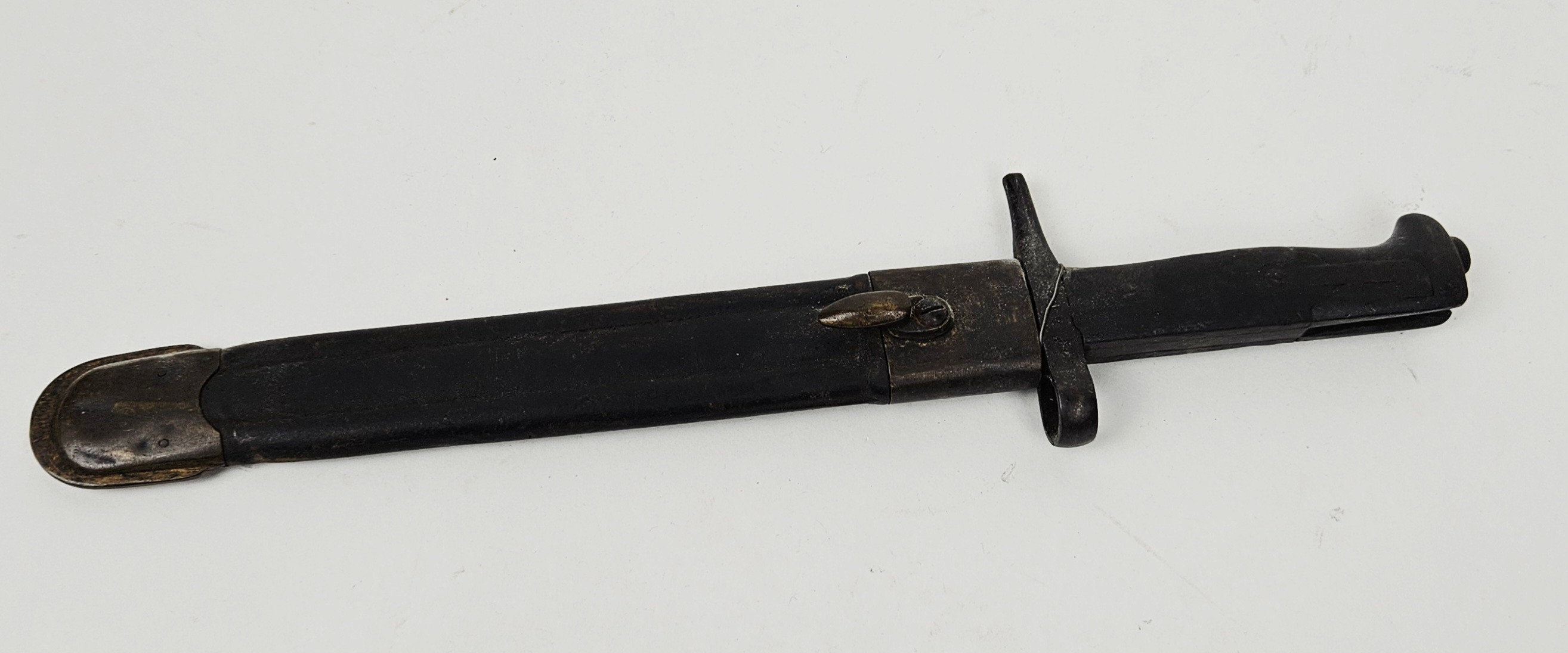 BAJONETT, balja stämplat Torino 1889.