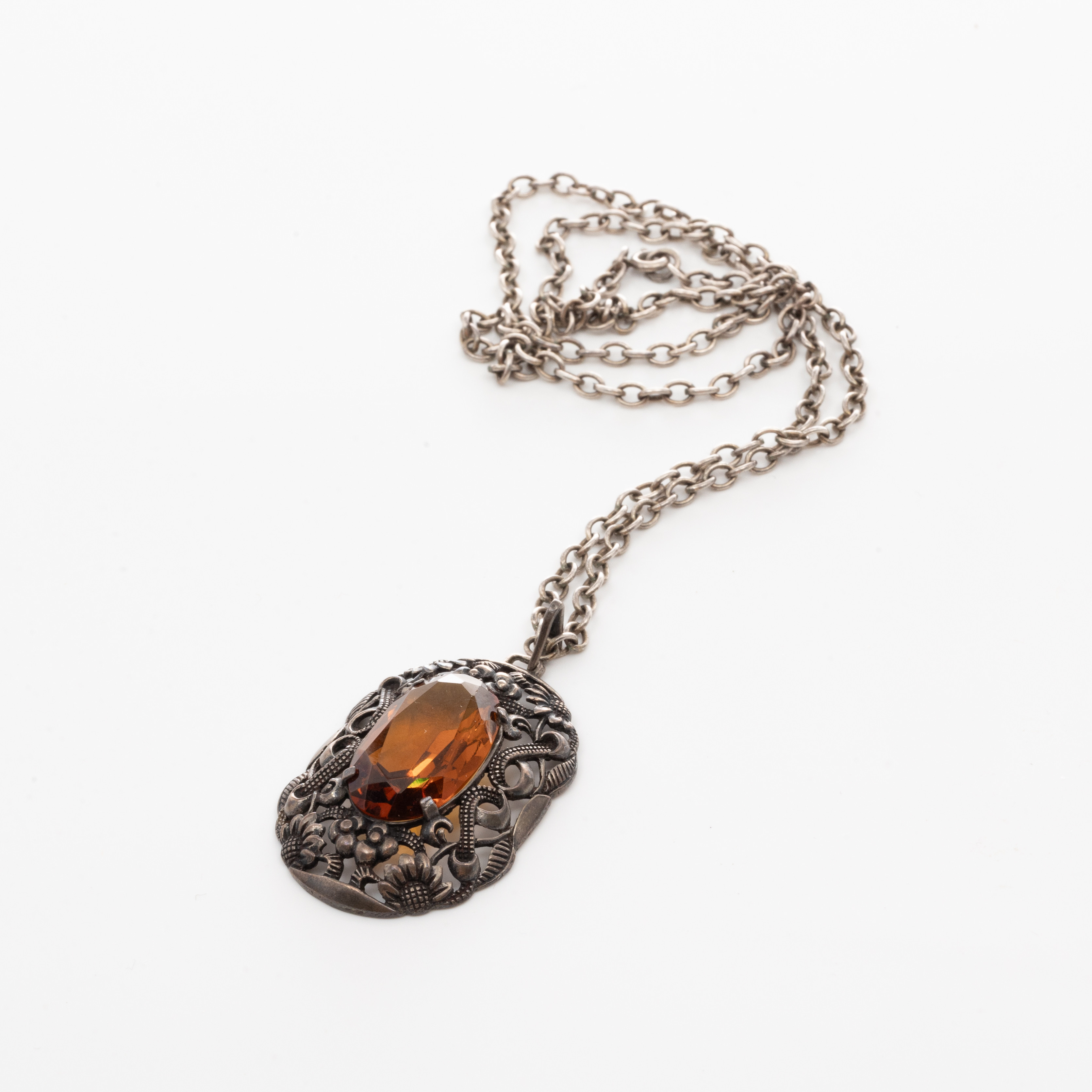 COLLIER, Silver.
