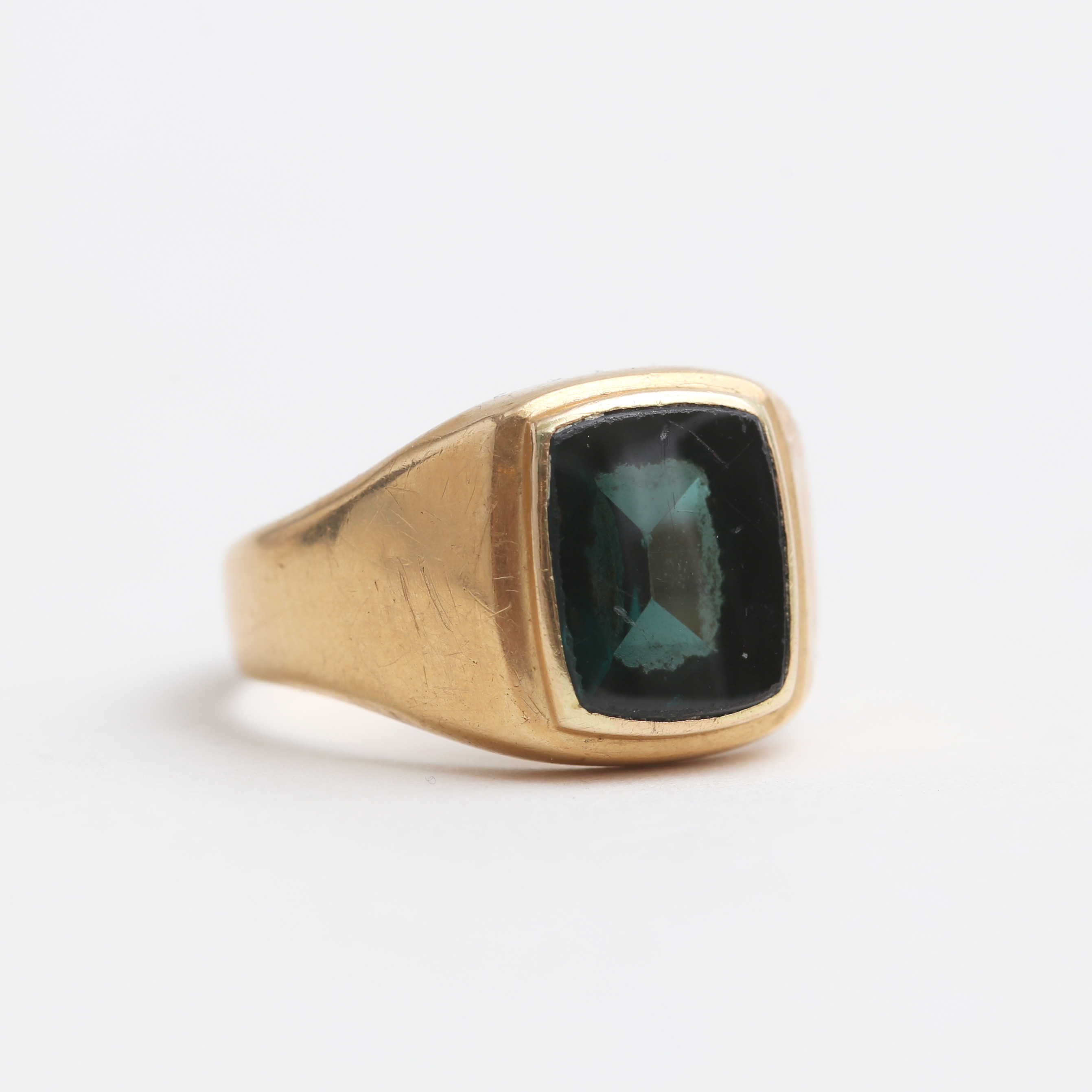 KLACKRING, 18 k guld, 6,01 gram.