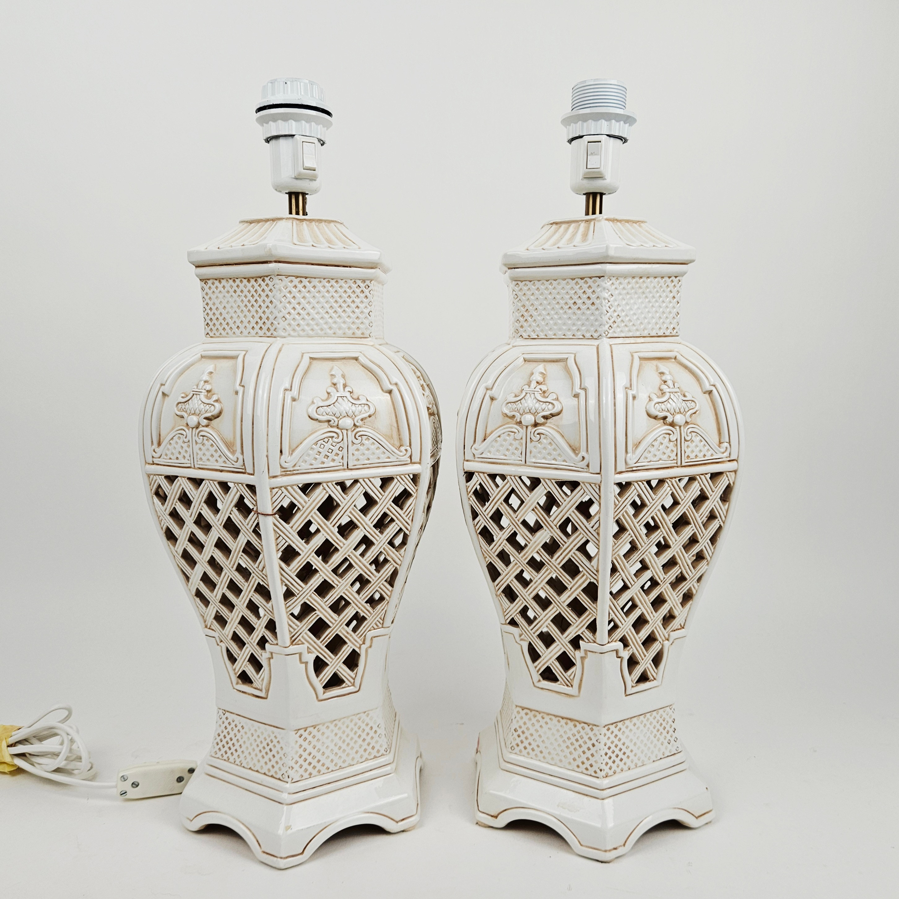 BORDSLAMPOR, ett par, keramik, orientalisk stil, Italimport AB, Stockholm, 1900-talets andra hälft.