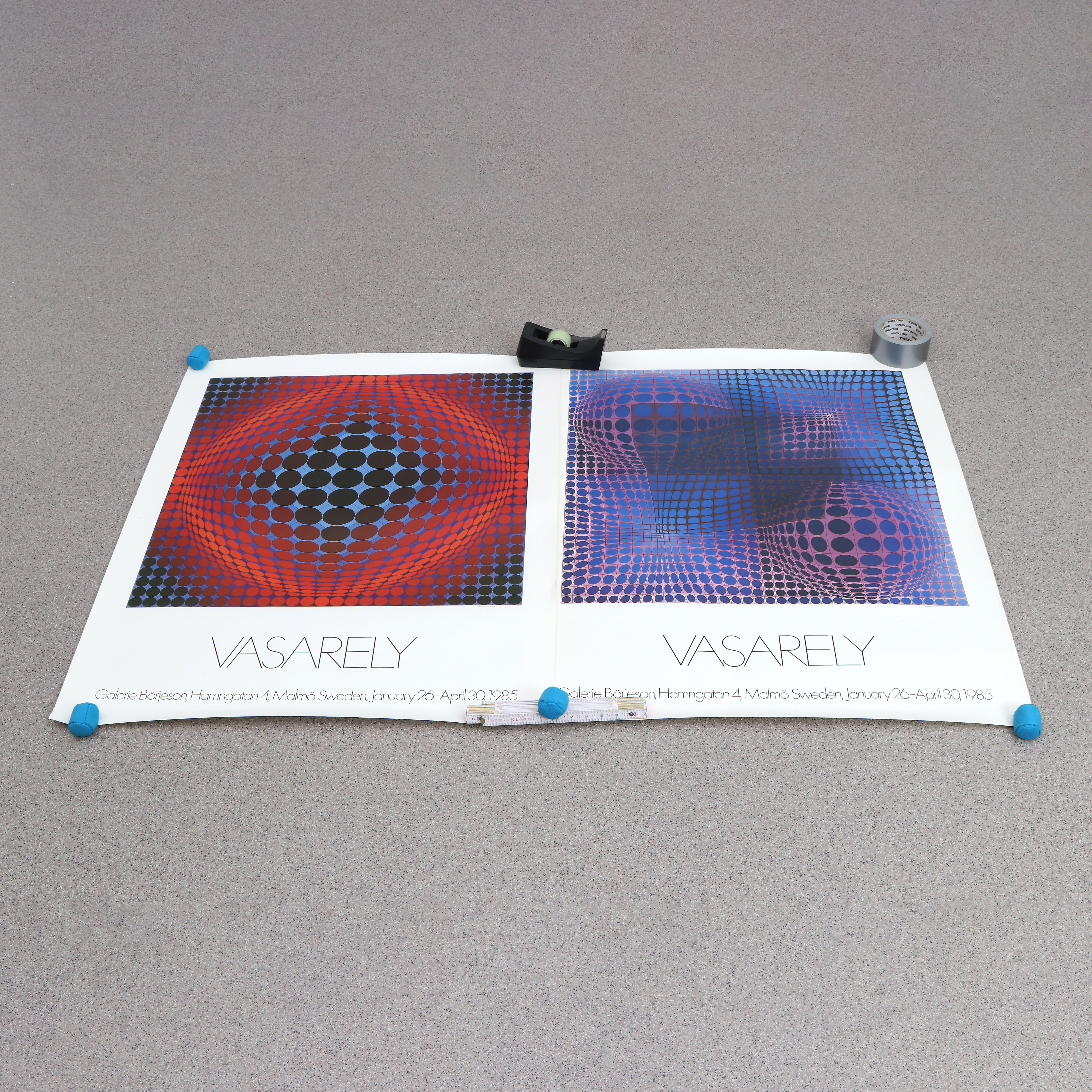 VICTOR VASARELY. EFTER. UTSTÄLLNINGSAFFISCHER, TVÅ ST. Tryck.