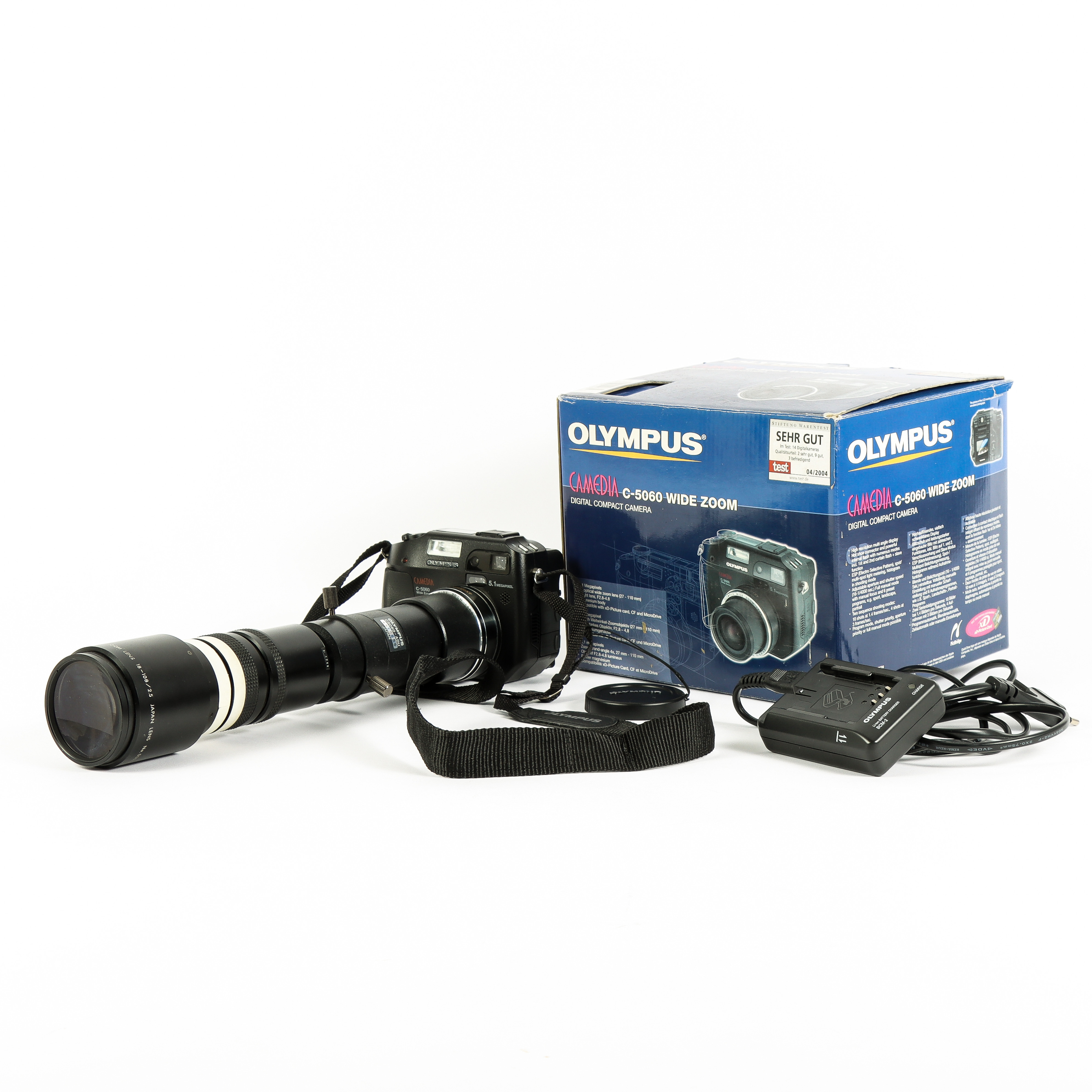 KAMERA Olympus C-5060 med mikroskopadapter samt zoomobjektiv Computar 18-108 F 2.5.