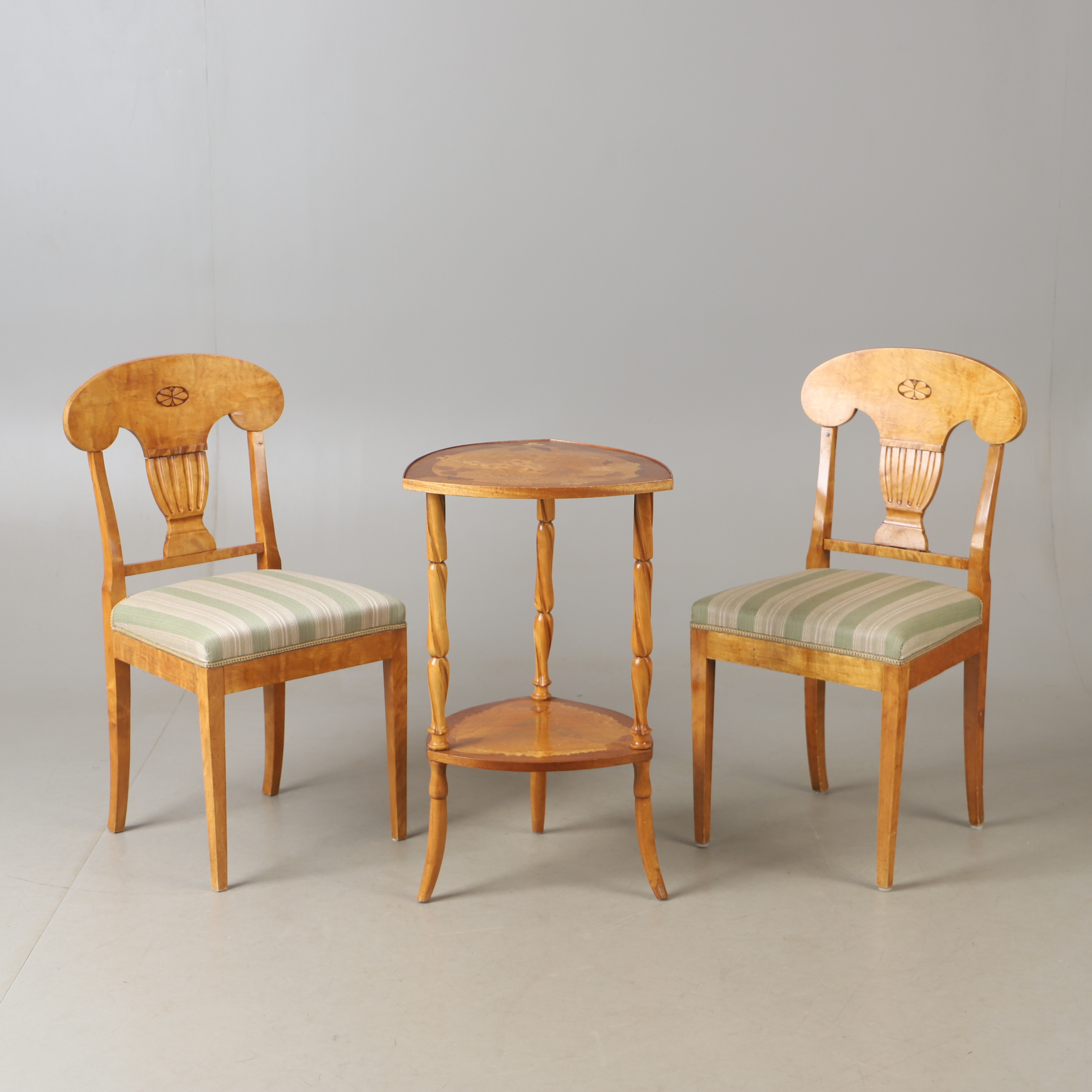 SITTGRUPP, 3 delar, mahogny och björk, 1900-tal.