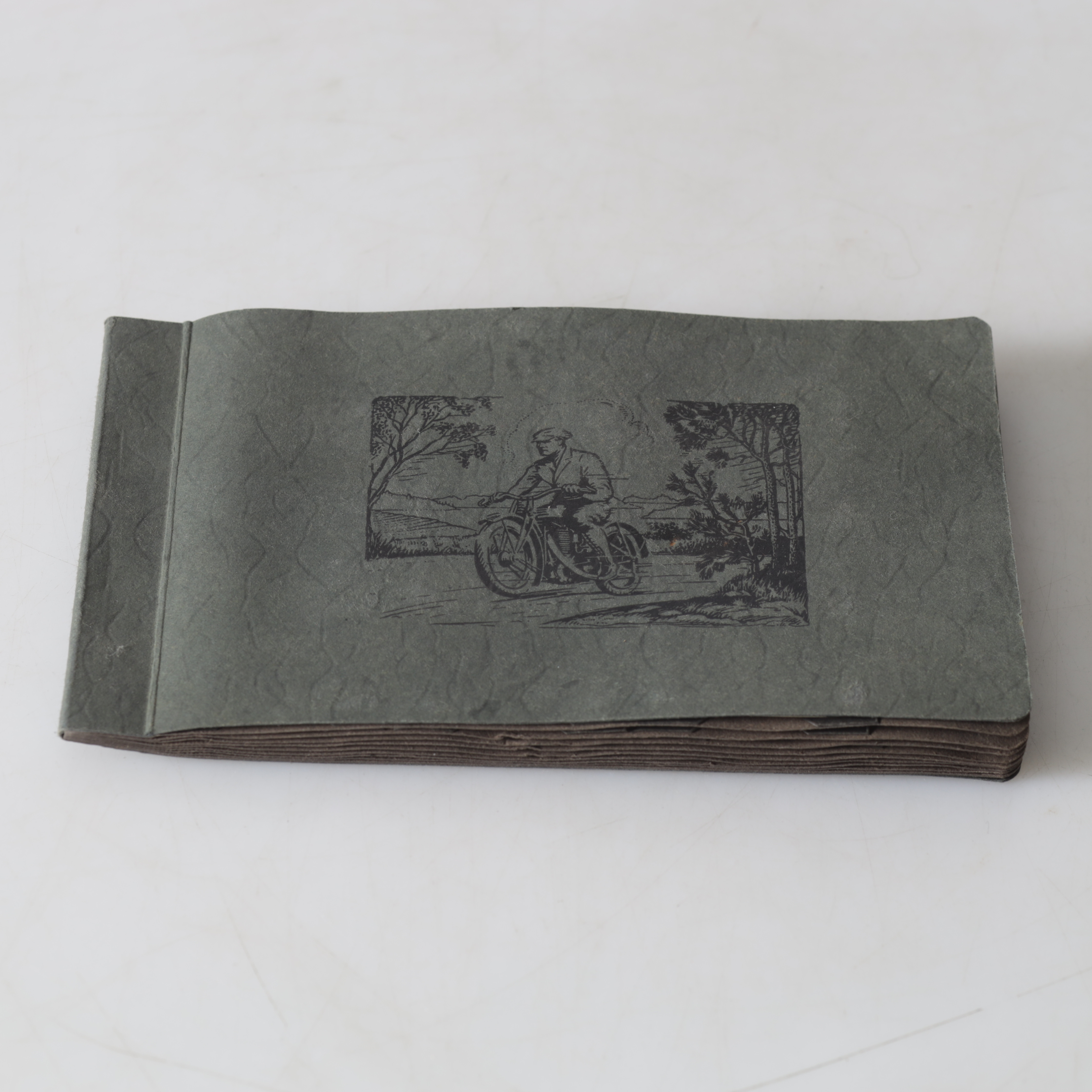 IDROTTSBILDER i ALBUM, ca 167 st, Cloetta, 1900-tal.
