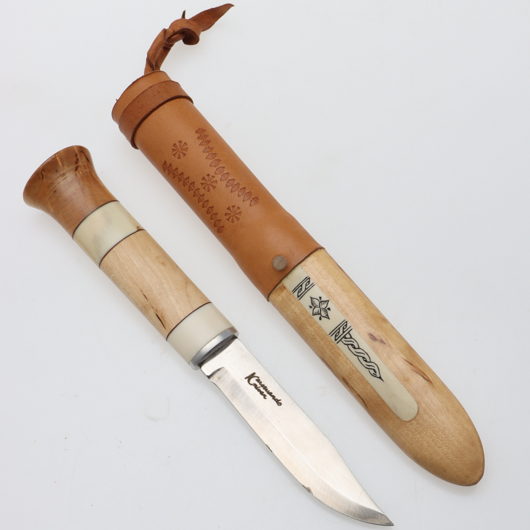 JAKTKNIV, Karesuandokniven, horn & björk.