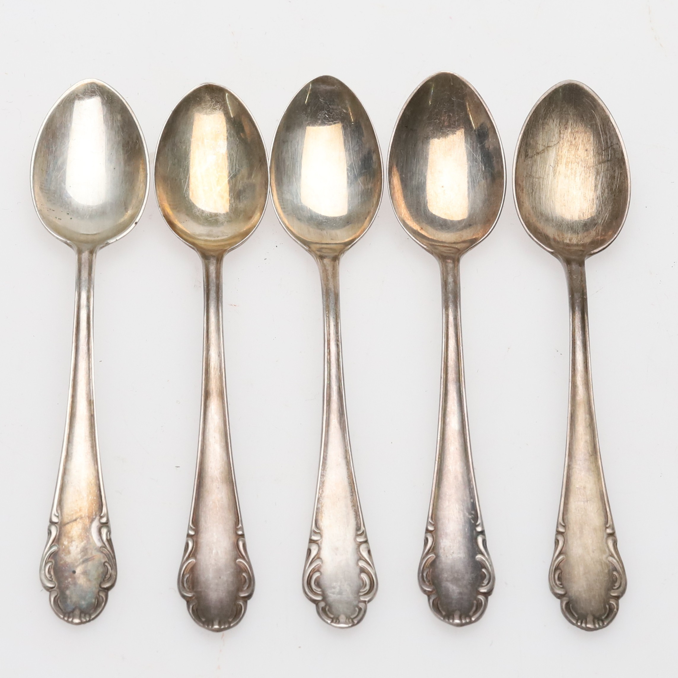 KAFFESKEDAR. 5 st. Silver 54 g, "Haga", Stockholm, 1945-47.