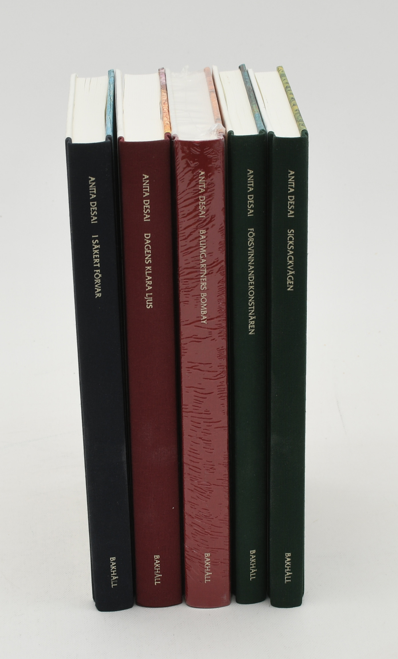 Böcker av Anita Desai. 5 volymer.