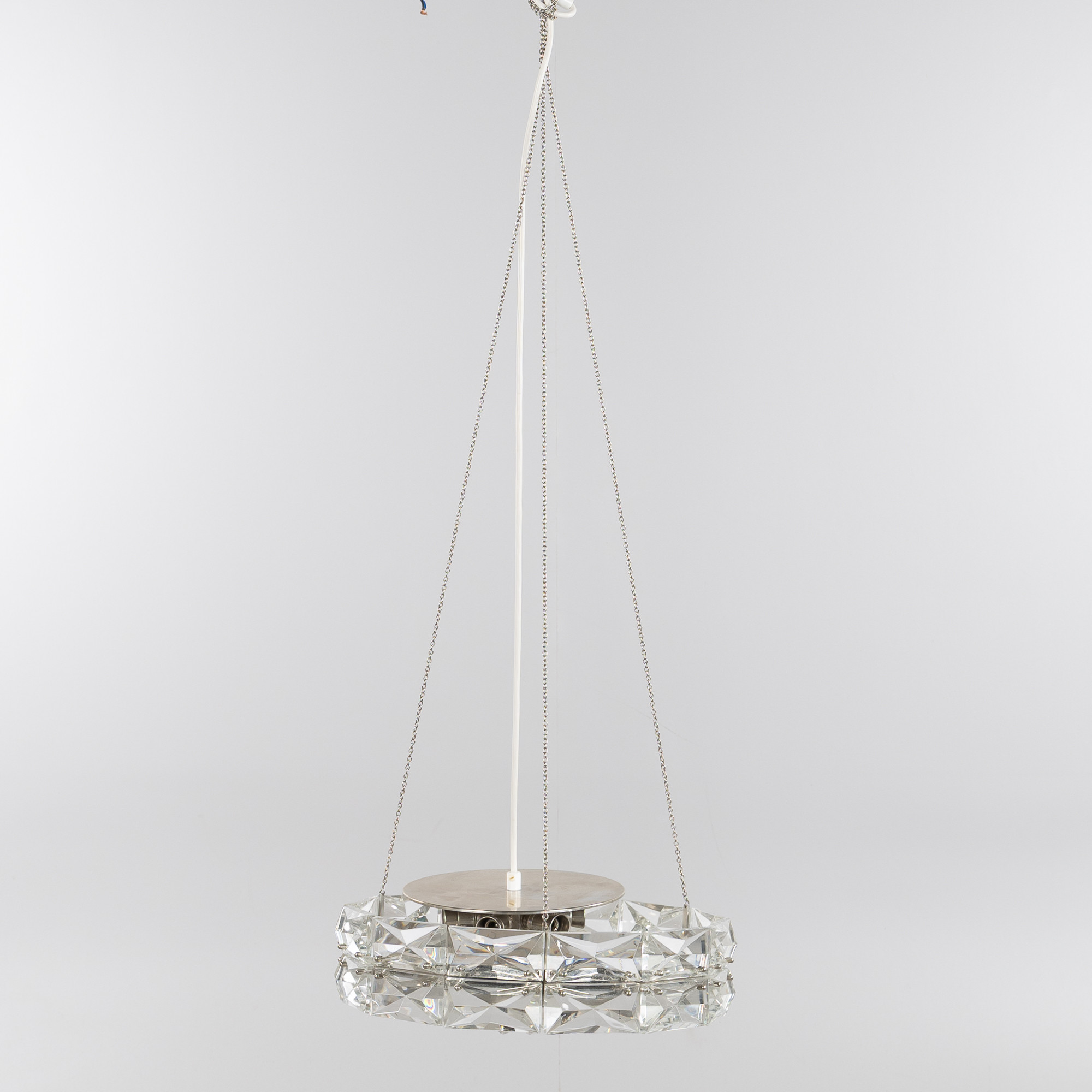 TAKLAMPA, kromad stomme med glas, 1900-talets andra hälft.