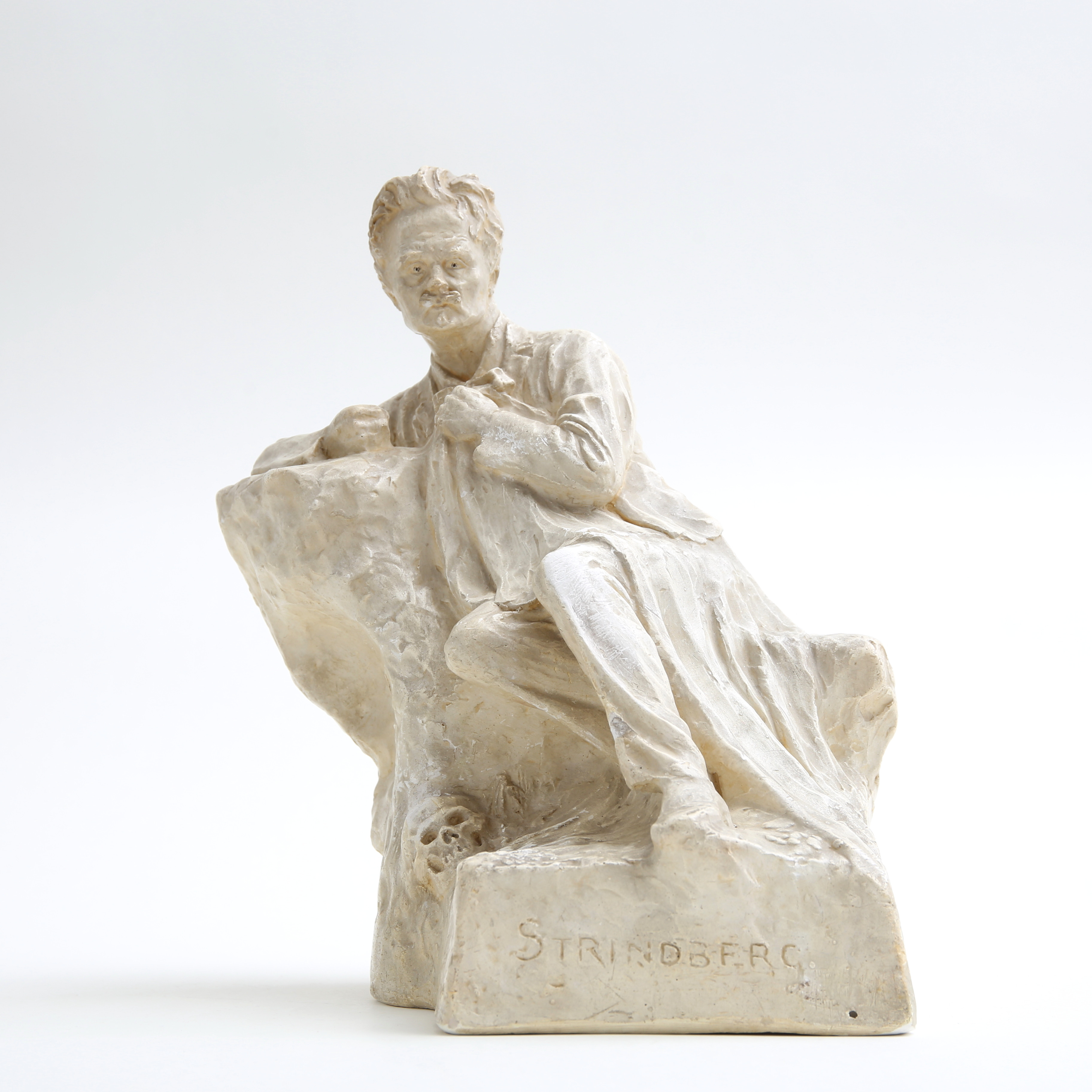 K. SKULPTUR, Knut Jerner, gips, signerad och daterad 1909.