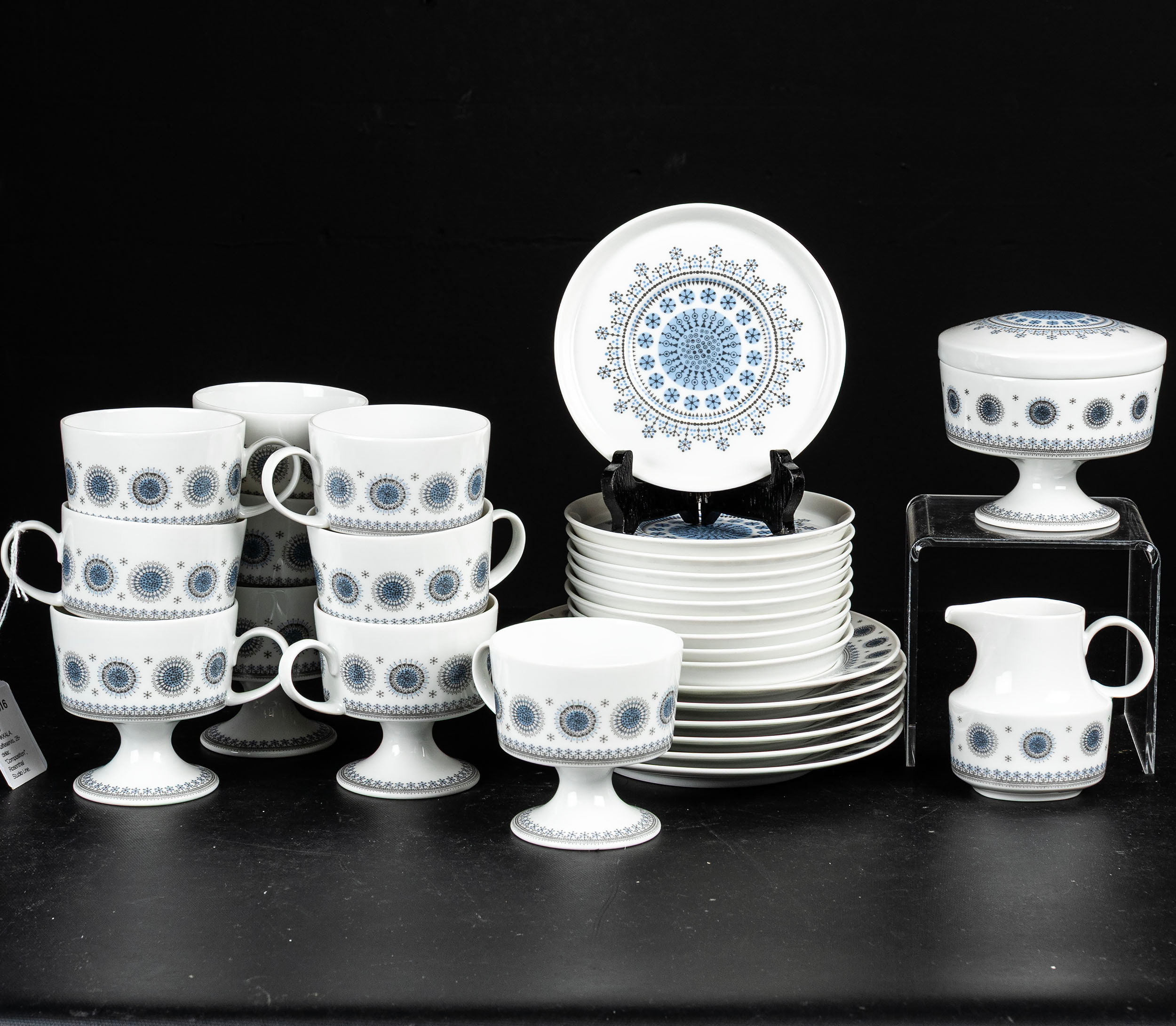 TAPIO WIRKKALA. Kaffeservis, 28-delar, "Composition", Rosenthal Studio Line.
