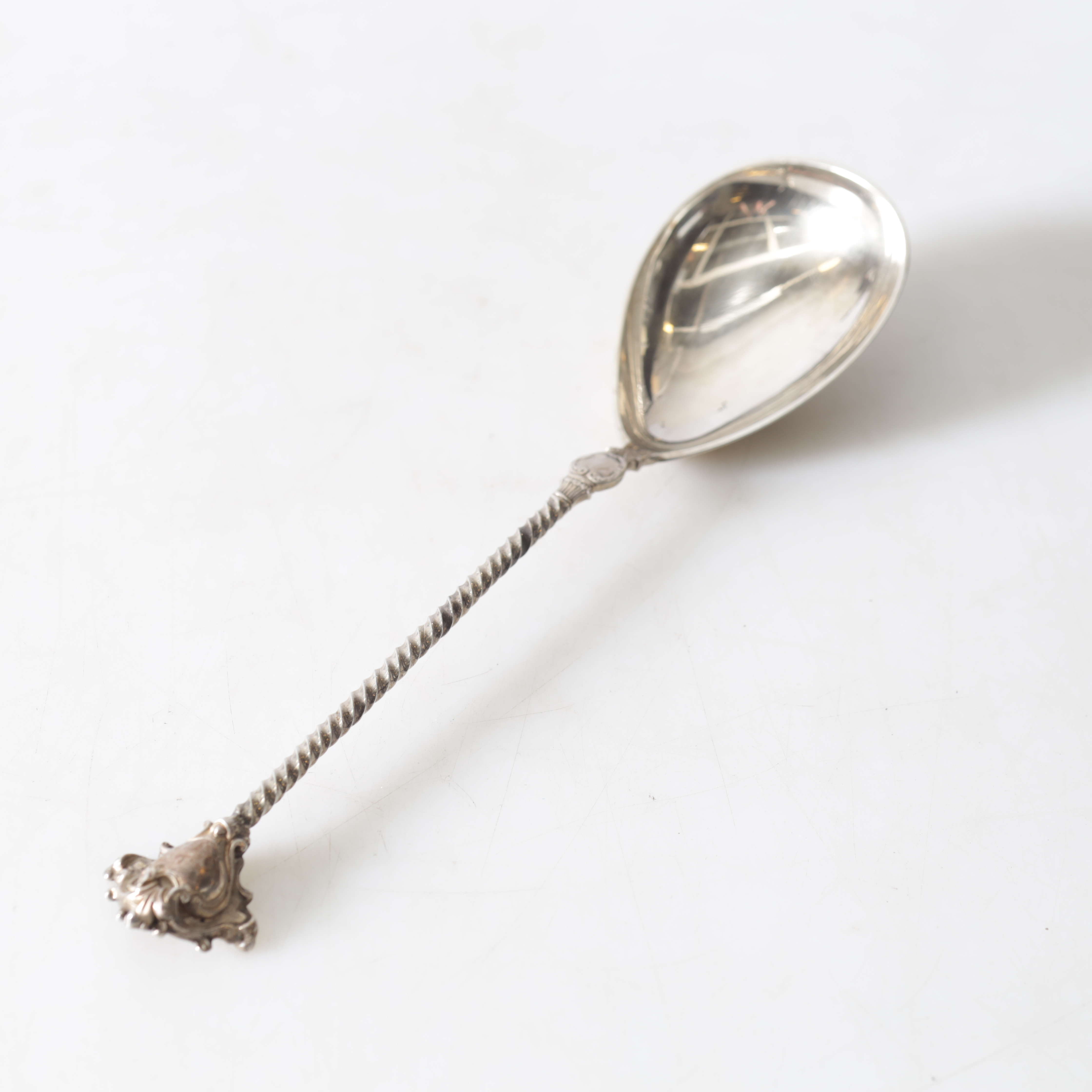 CARL EMANUEL GREEN. serveringssked, silver, Danmark, 1800-/1900-tal. Totalvikt ca 91,4 gram.