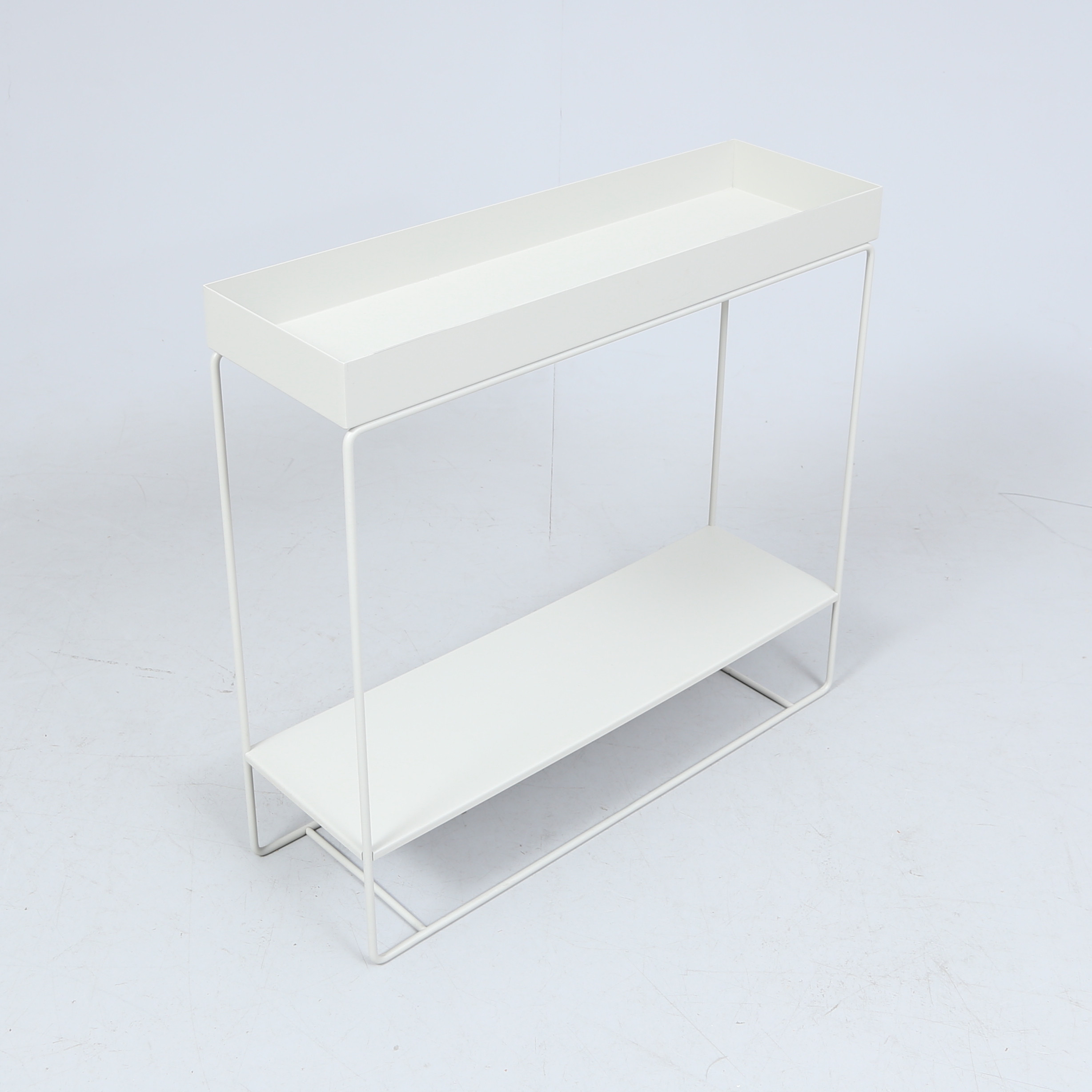 Blomsterbord, '' plant box two tier'' grålackad metall, Ferm Living, Danmark.
