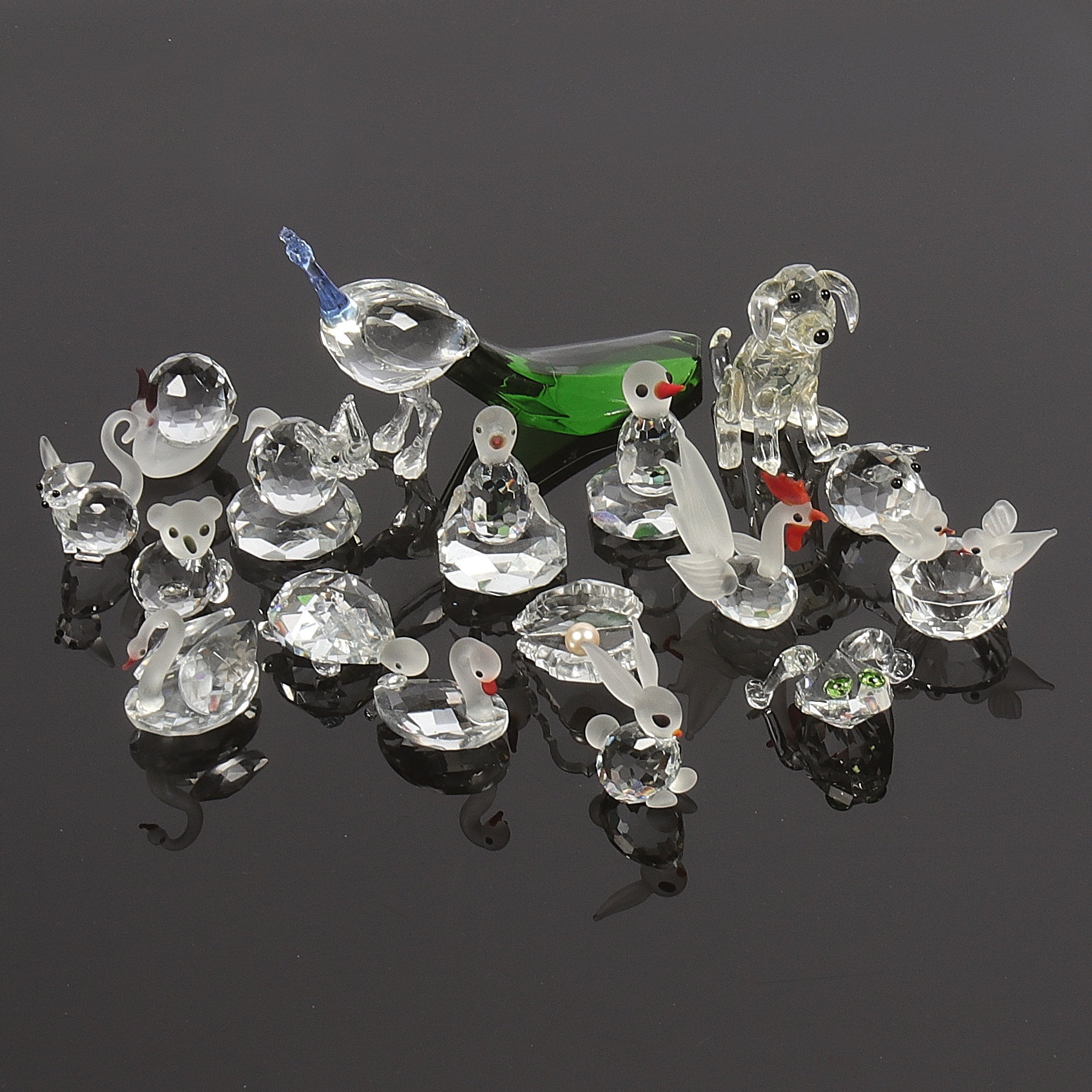 MINIATYRER, samling, 17 st. Swarovski kristall, Österrike.