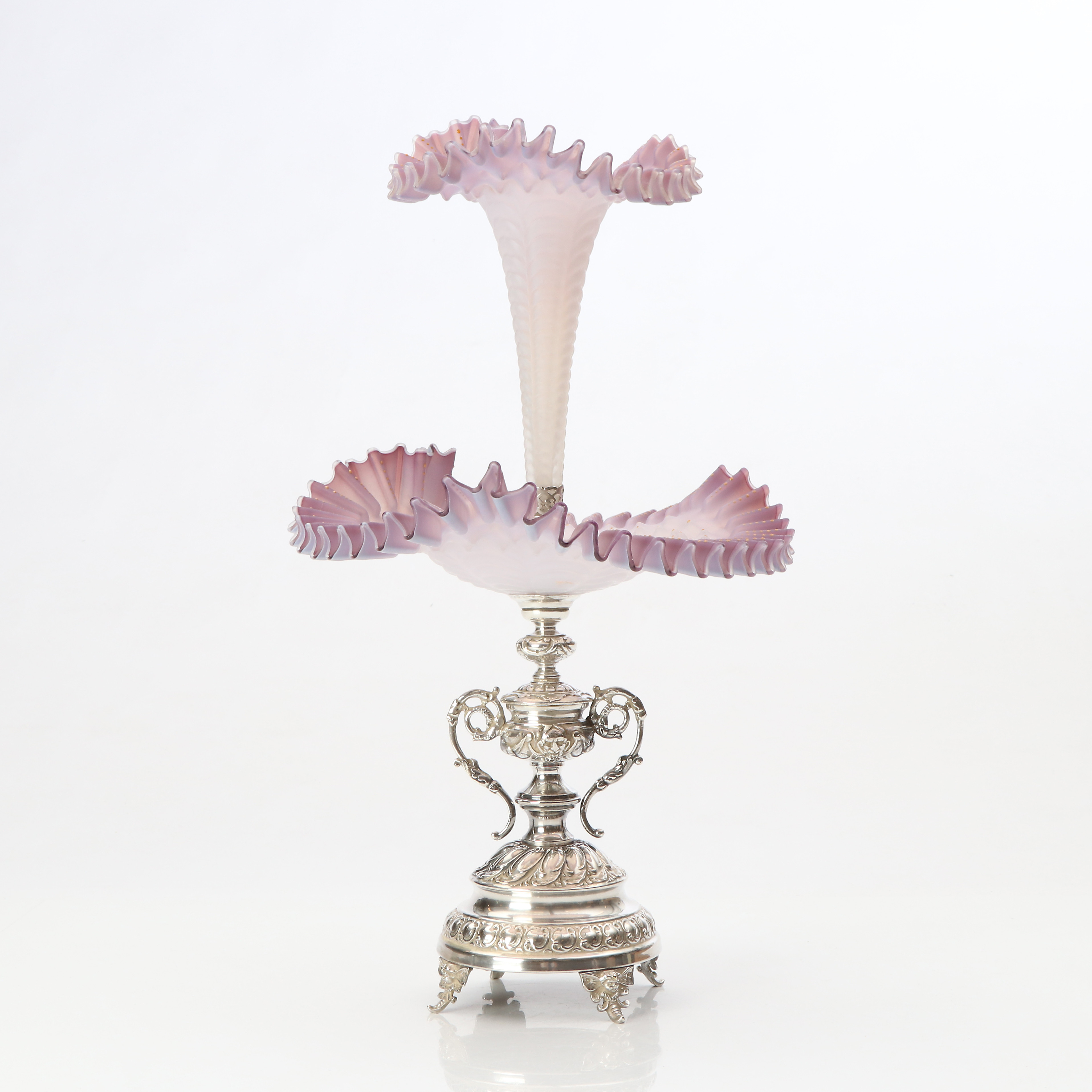 UPPSATSSKÅL. Nysilver och glas. Oscariansk, omkring år 1900.