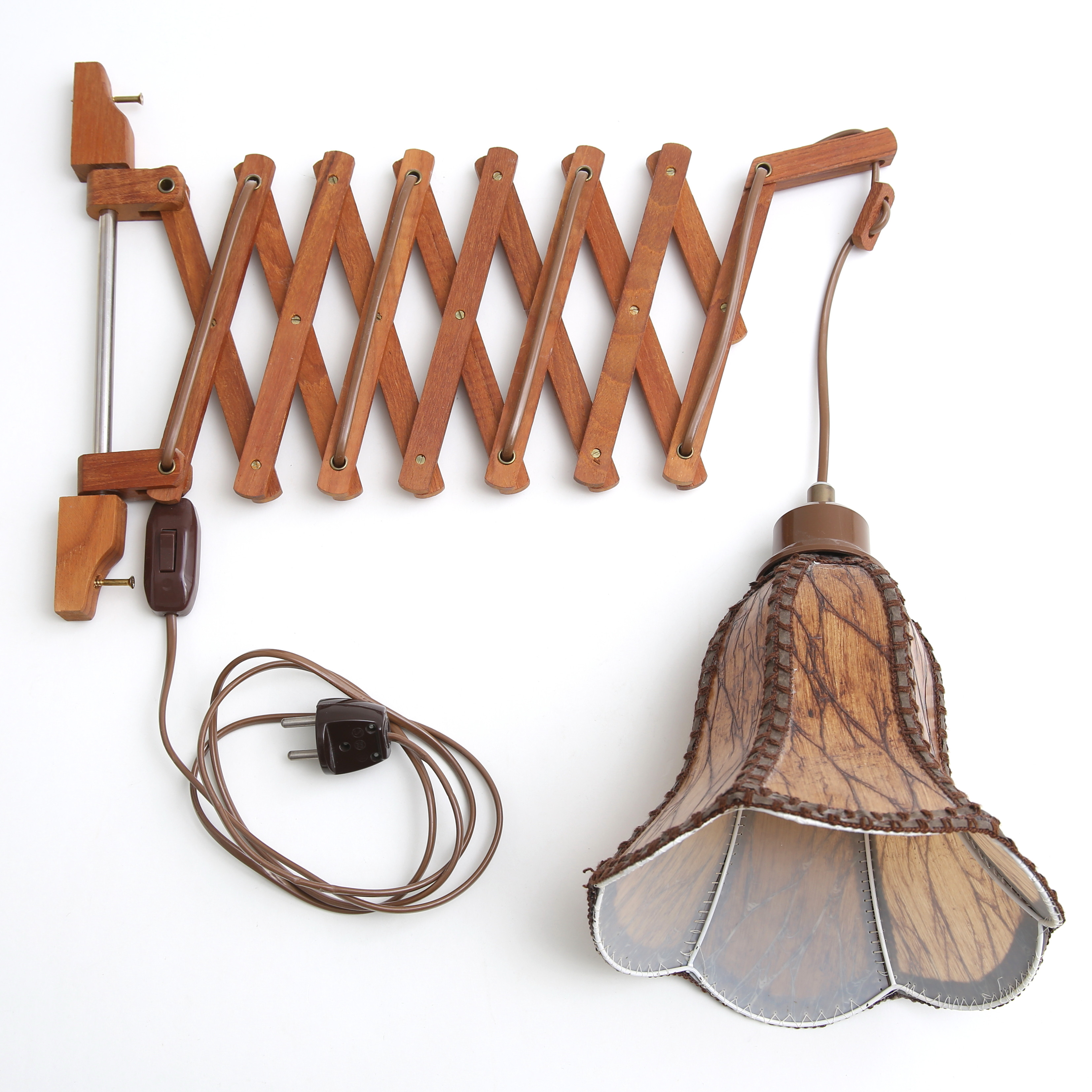SAXLAMPA, vägg, teak, 1900-talets andra hälft.