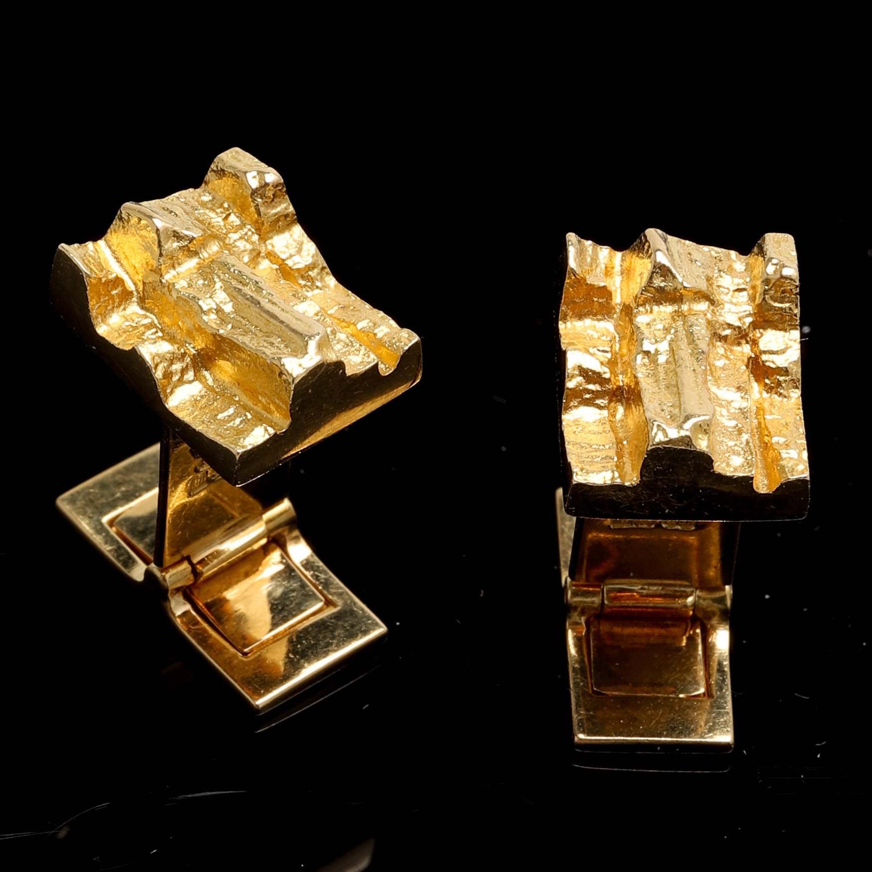 BJÖRN WECKSTRÖM. MANCHETTKNAPPAR, Lapponia, 18K guld. Finland. 1994. Vikt ca 10,8 gram.