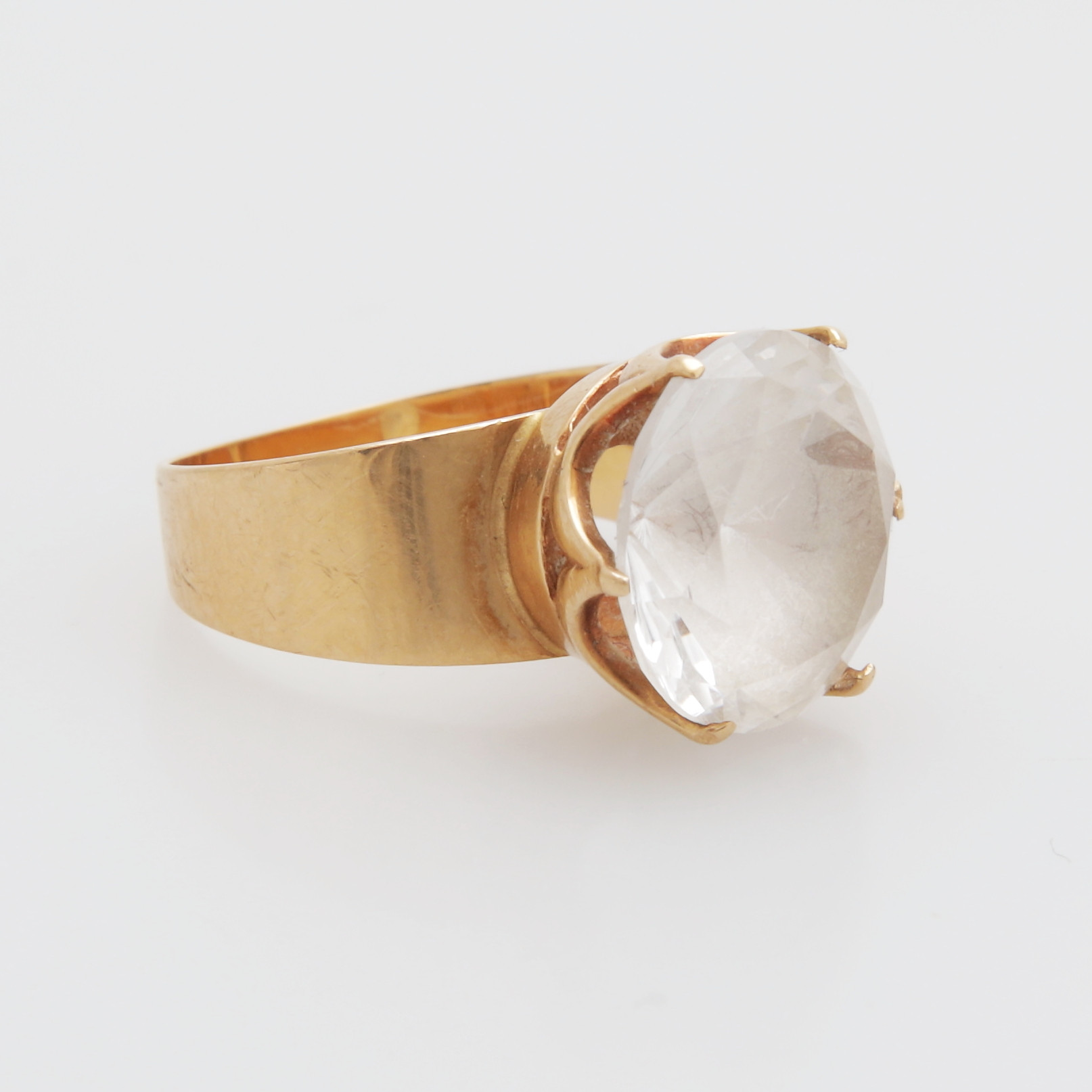 RING MED STEN, guld 18K, Alton, 1973, totalvikt 5,06 gram.
