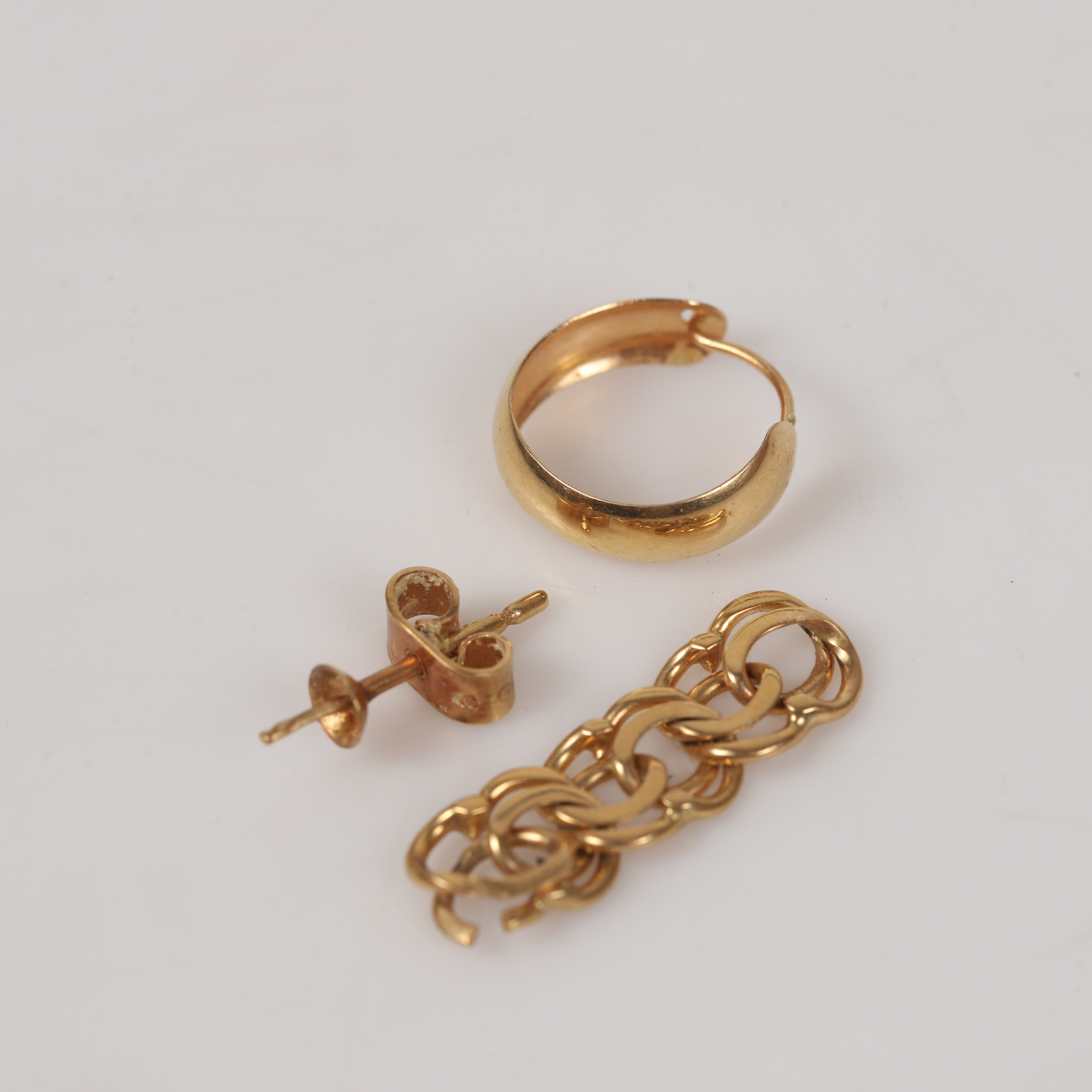 SMYCKESDELAR, 18 K guld.