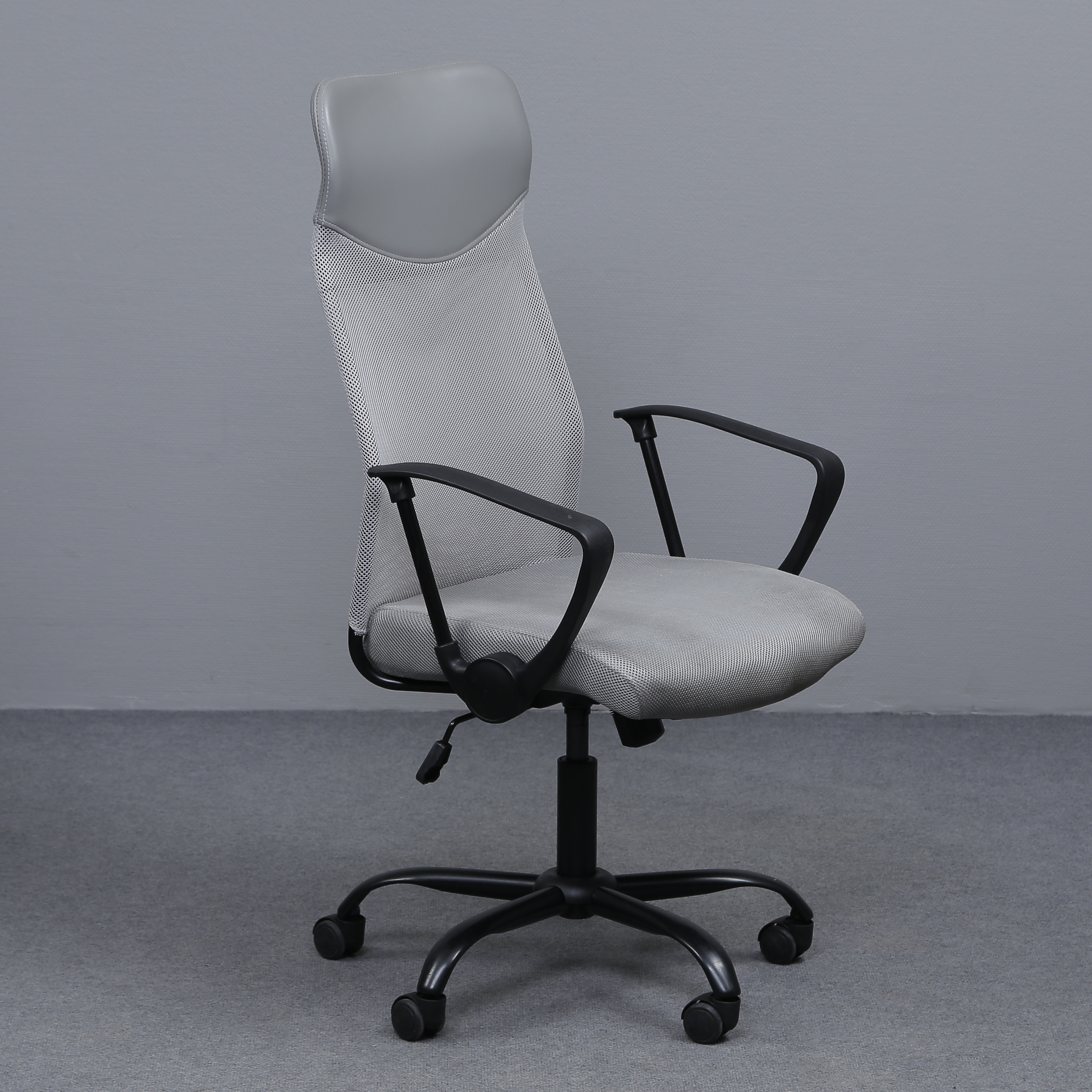 KONTORSSTOL, GRÅ, STÄLLBAR.