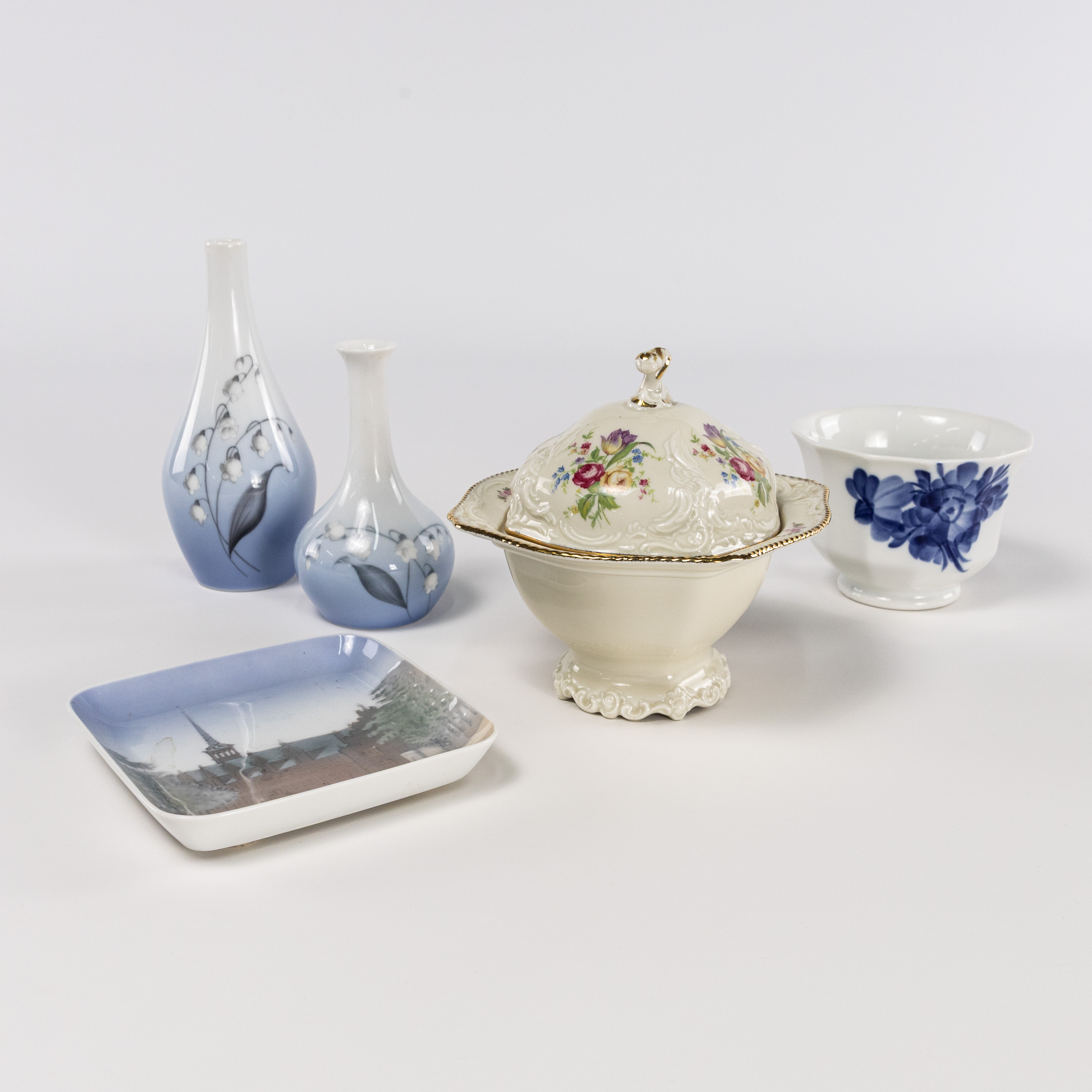PORSLIN. 5 delar, Rosenthal, Royal Copenhagen, Bing & Gröndahl.