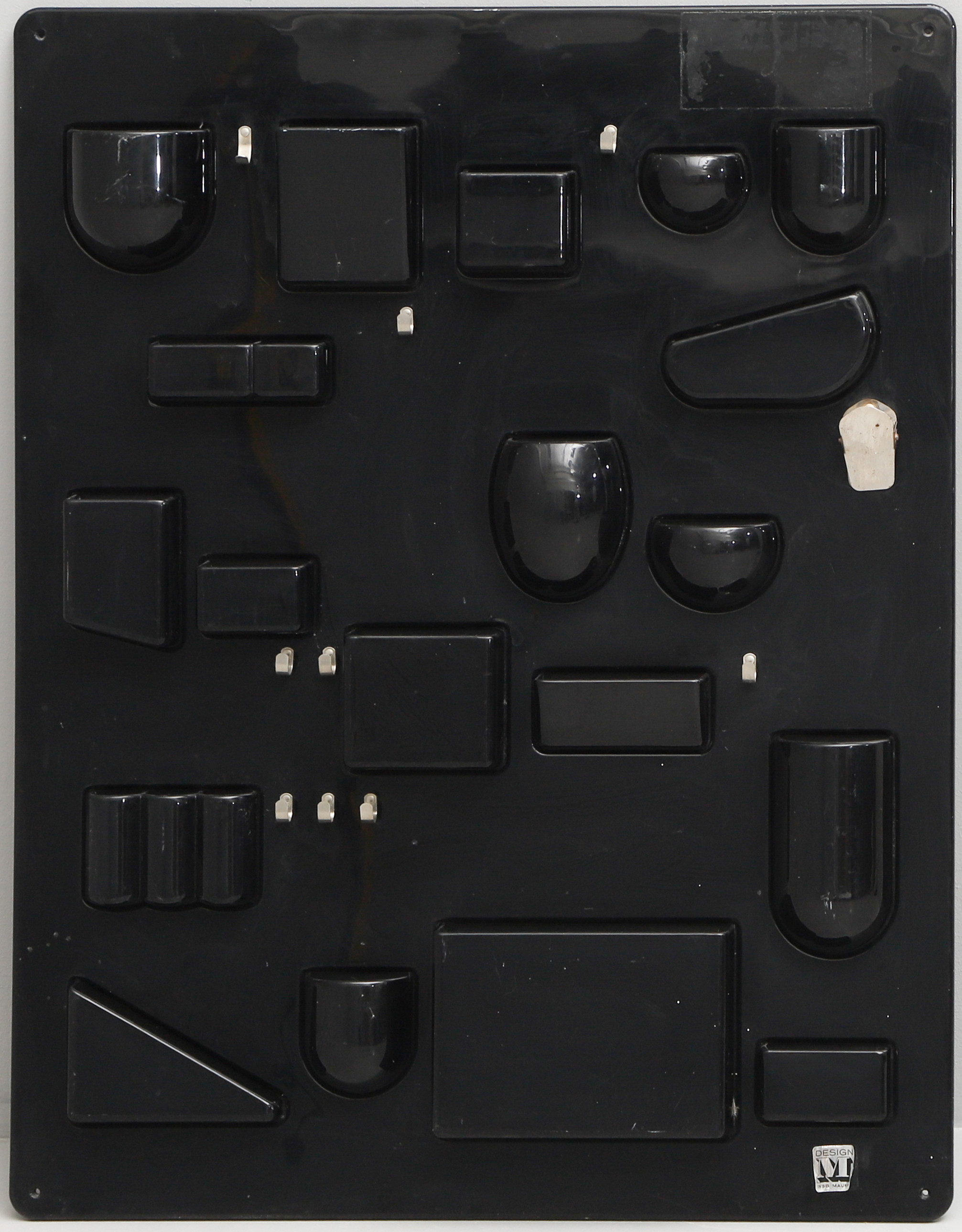 DOROTHEE BECKER. Väggförvaring, "Uten.silo", Design M, modellen lanserad 1969.