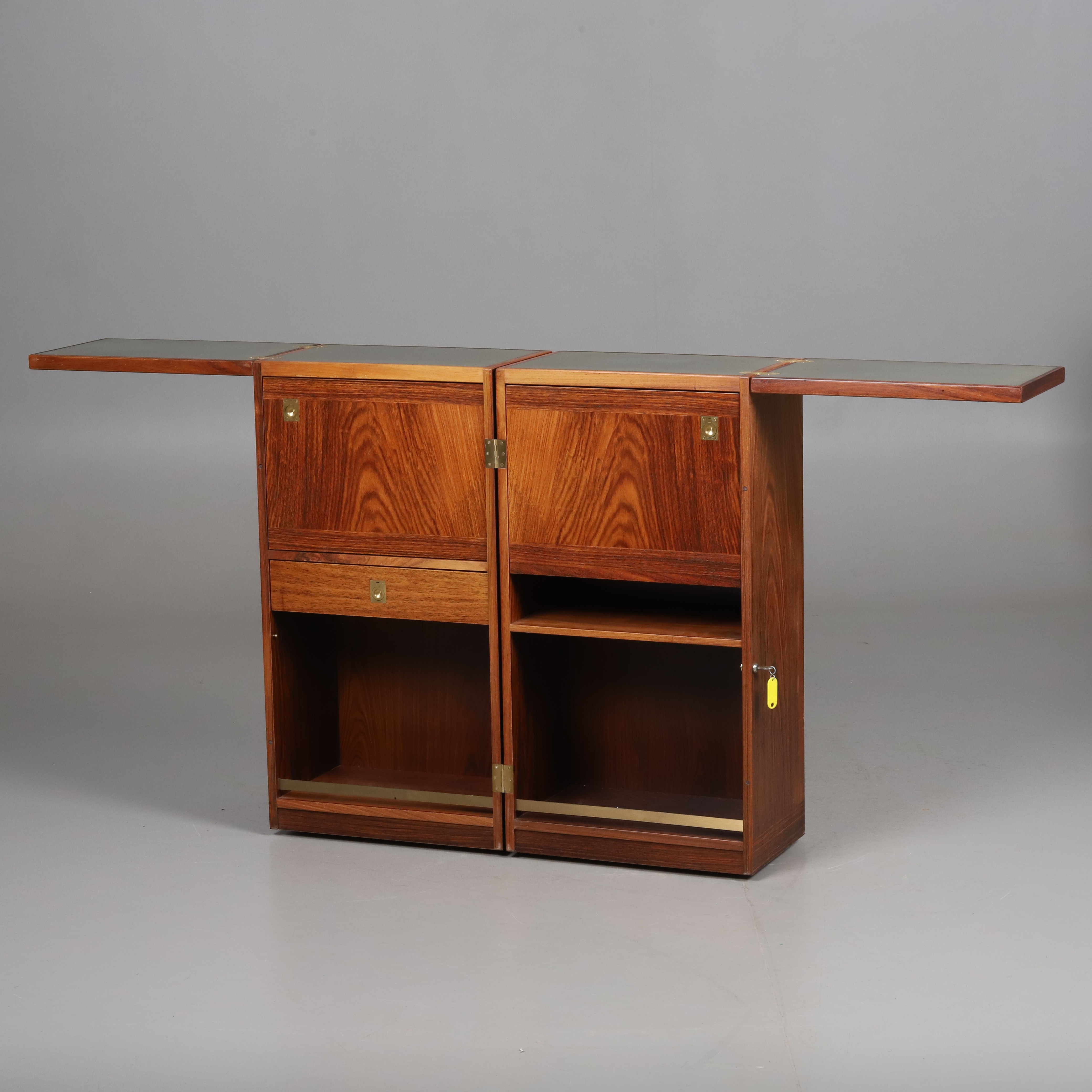 RENO-VAl IVERSEN, BARSKÅP, Dyrlund, "Captains Bar", teak, 1960-tal, Danmark.