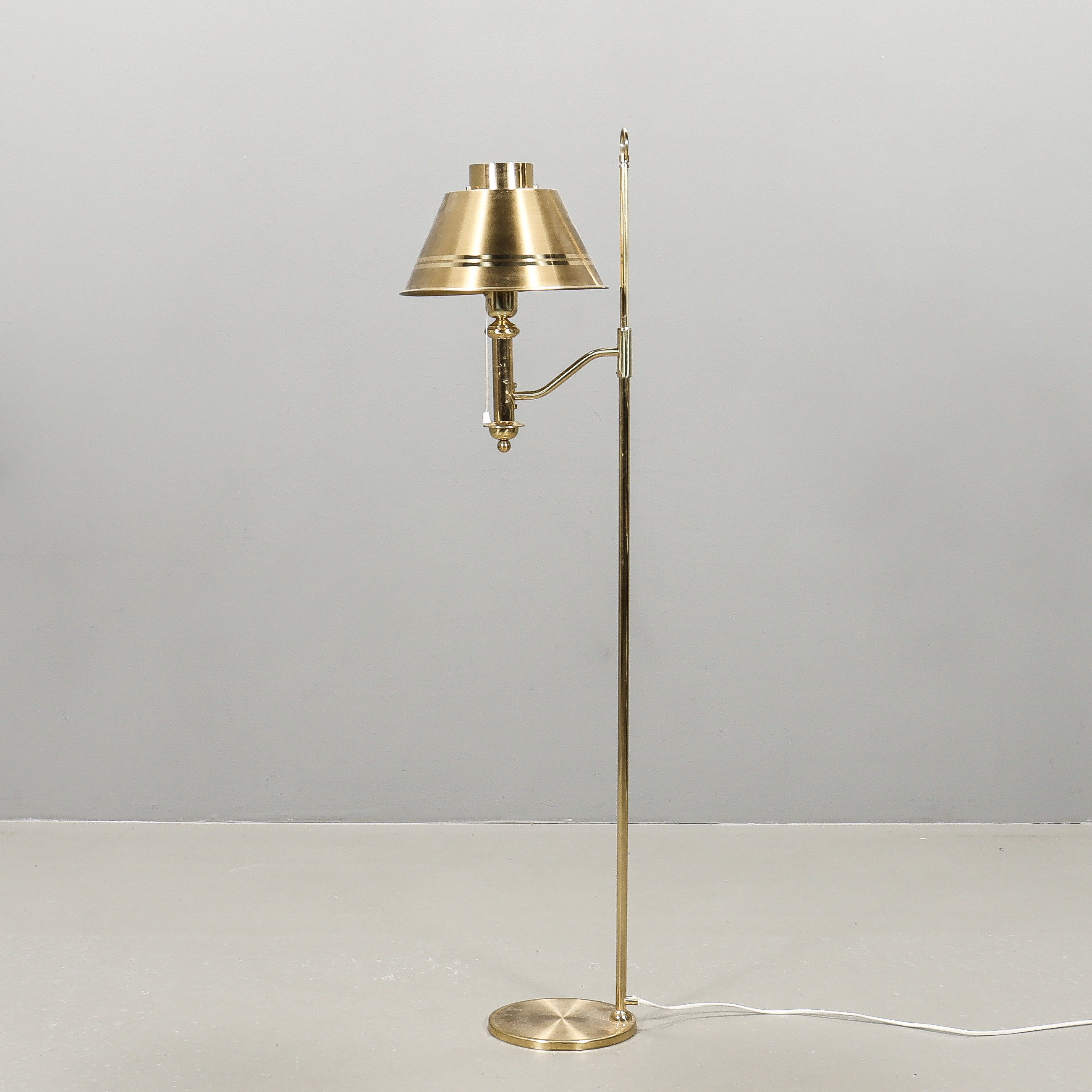GOLVLAMPA Nya Öia Typ G-113.
