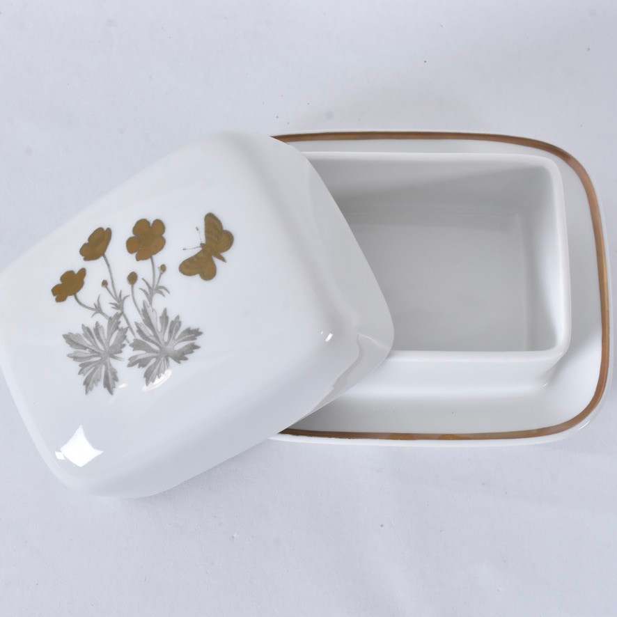 SMÖRASK MED LOCK, porslin, "Danish buttercup", Royal Copenhagen.