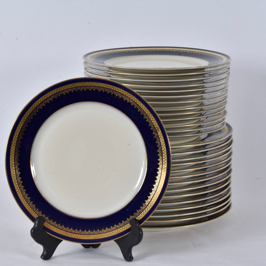MATSERVIS, 41 delar, porslin, " Helena", Rosenthal, Tyskland.