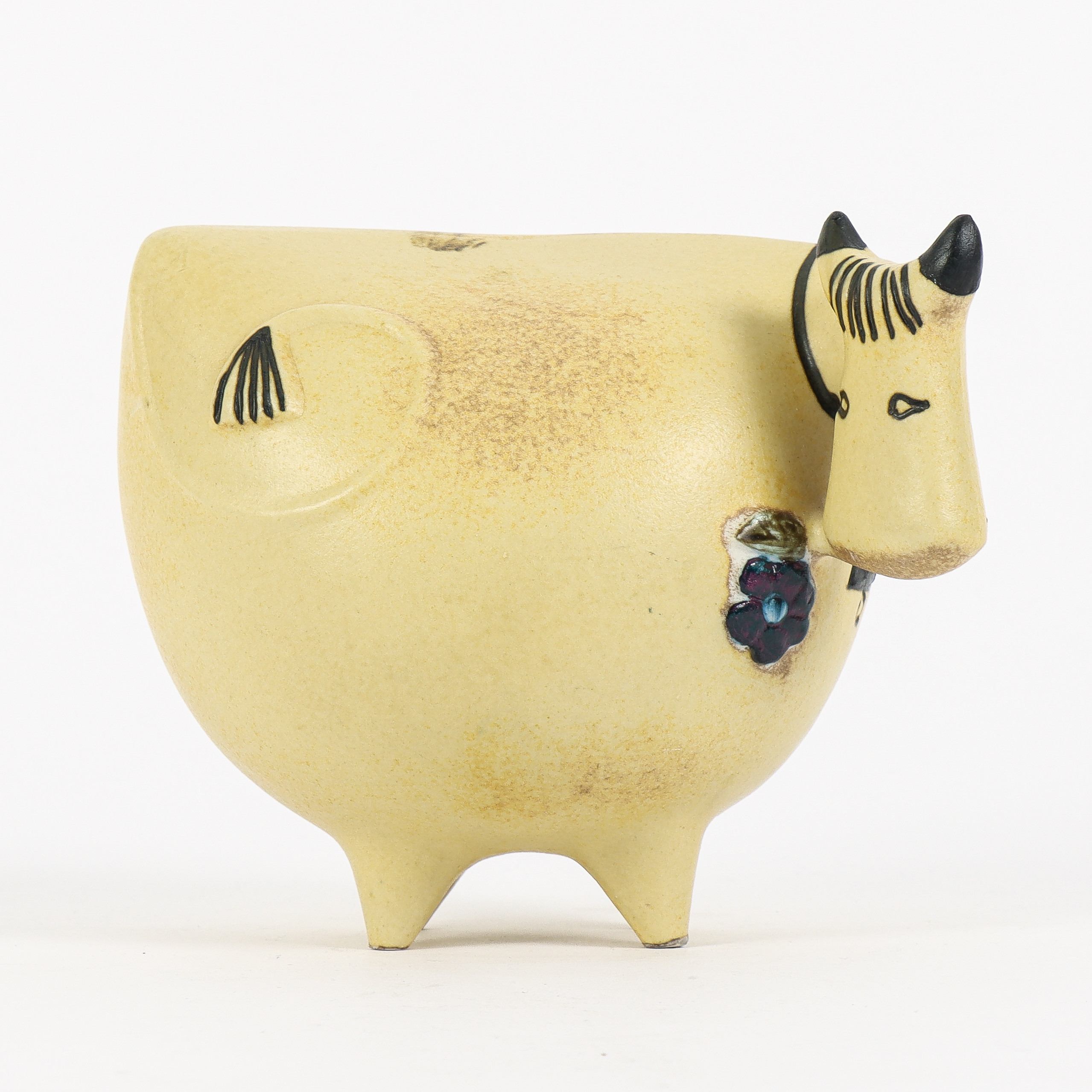 LISA LARSON. Figurin "Ko" ur serien stora zoo, stengods, Gustavsberg.