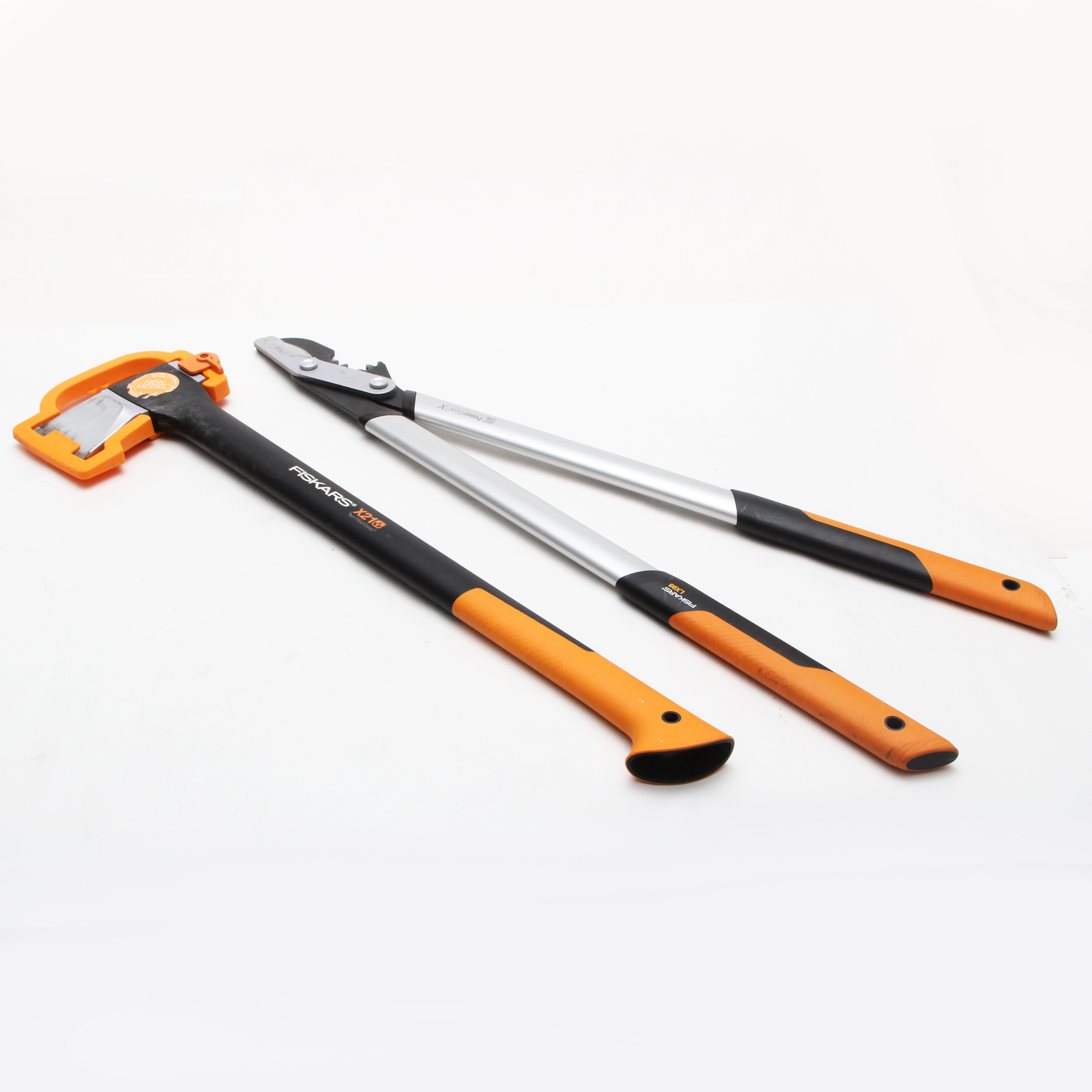 VERKTYG, 2 st, YXA, Fiskars X21, GRENSAX, Fiskars LX98, PowerGear, och moderna.