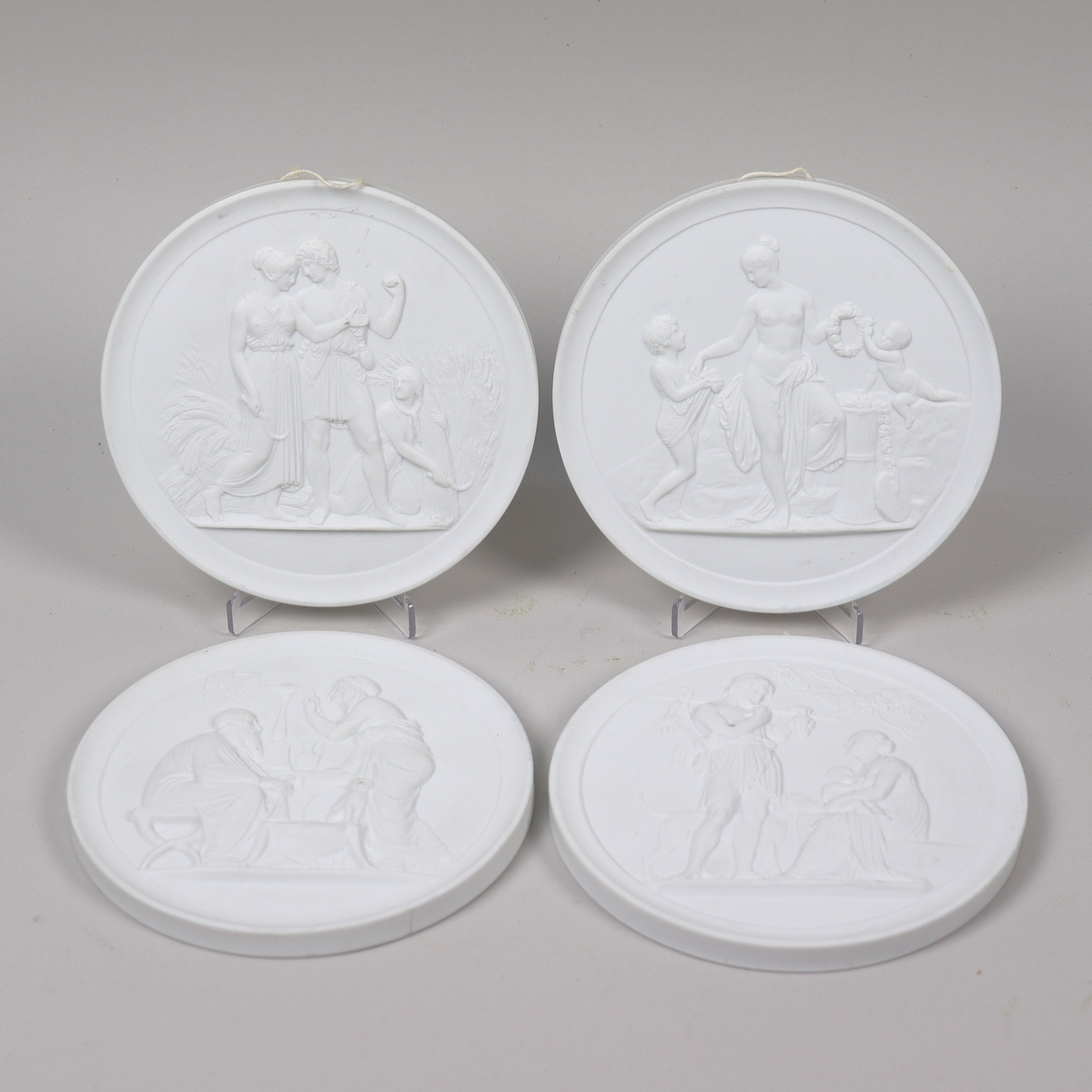 VÄGGRELIEFER, biskviporslin, Royal Copenhagen, antikiserande dekor, 4 st.